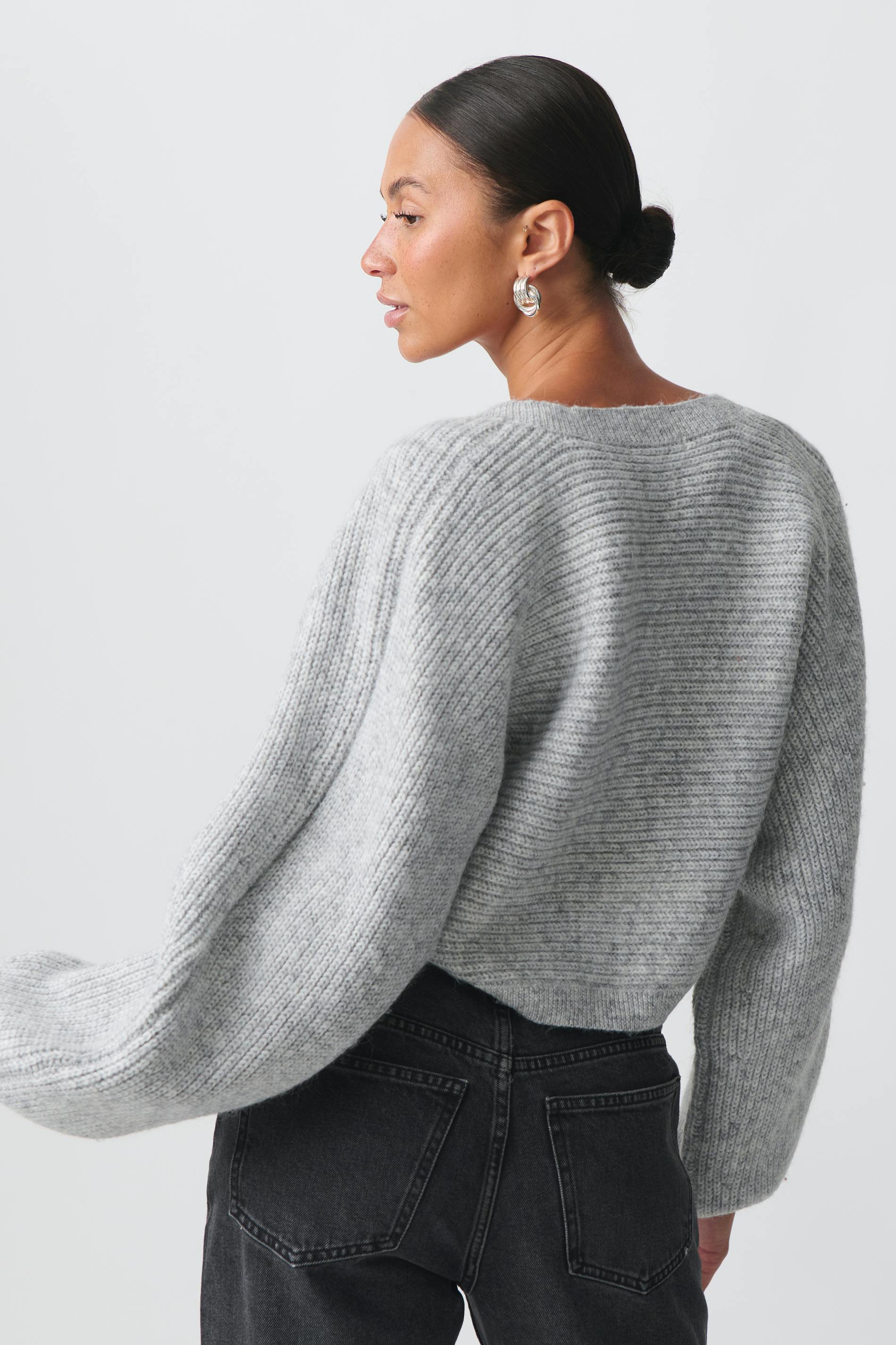 Oversized knitted bolero