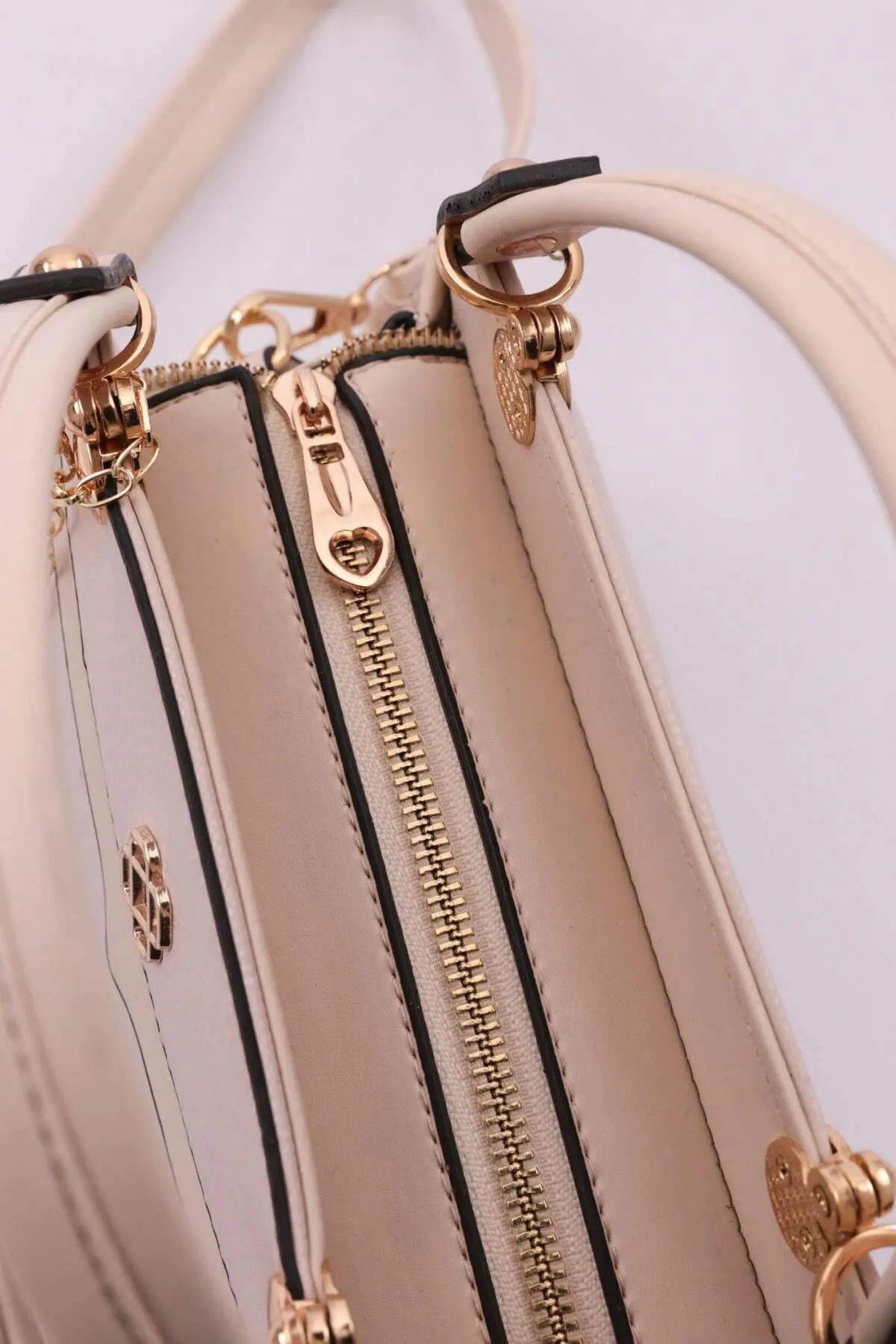 DGN  3237 Damen-Schulter- und Handtasche