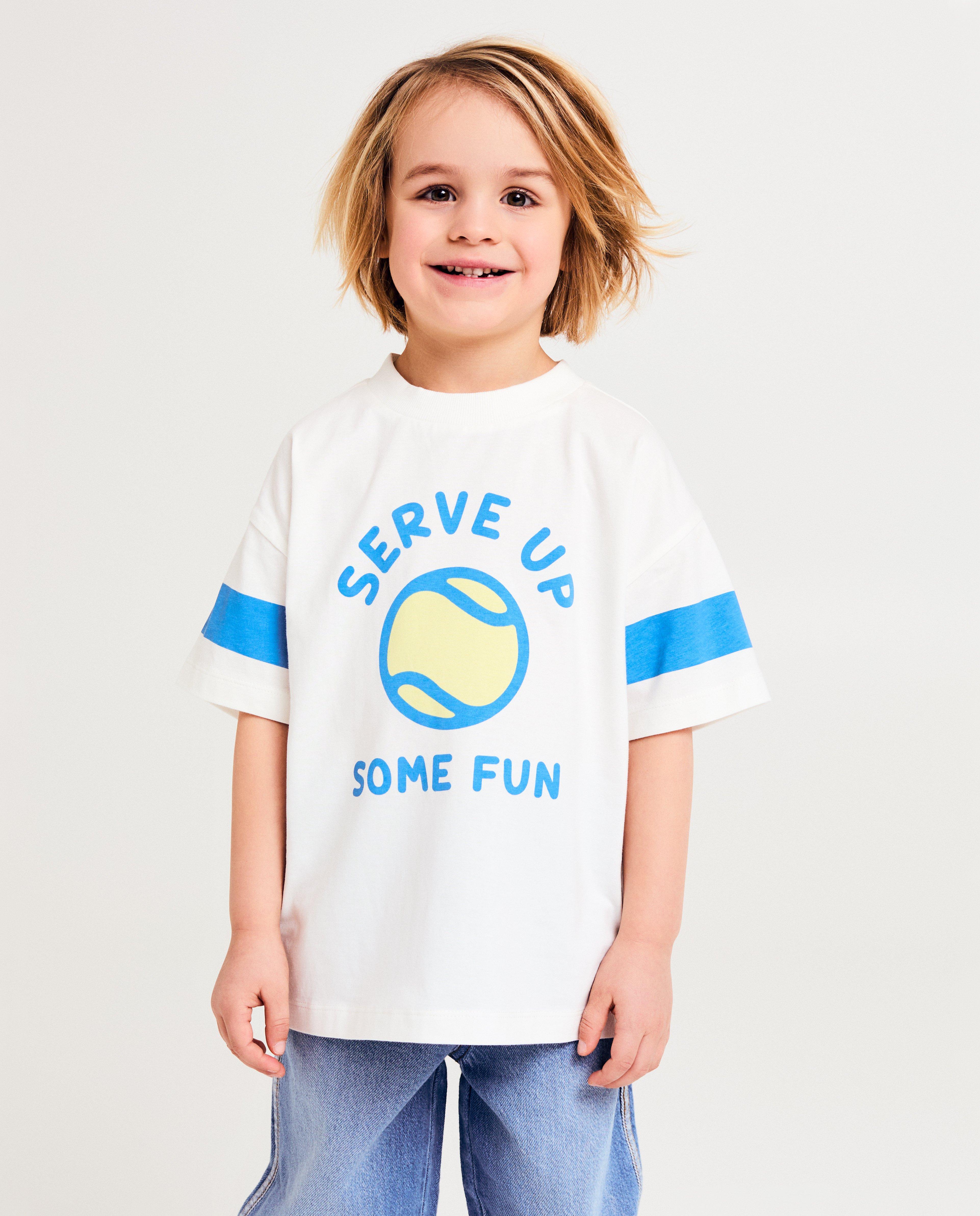 Kidz Nation póló, fehér mintával