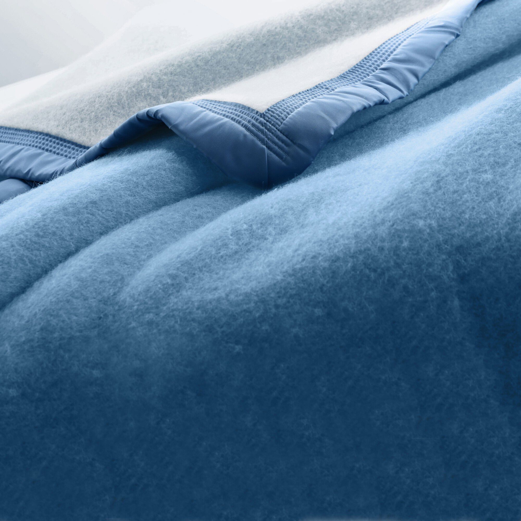 Couverture bicolore laine 730g/m2 Colombine
