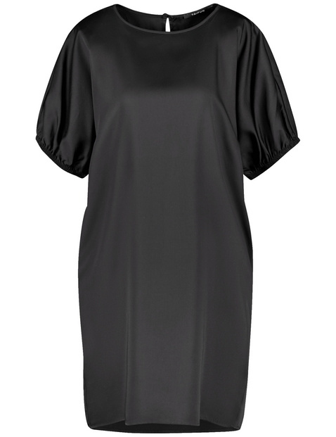 Locker geschnittenes Kleid mit Taschen