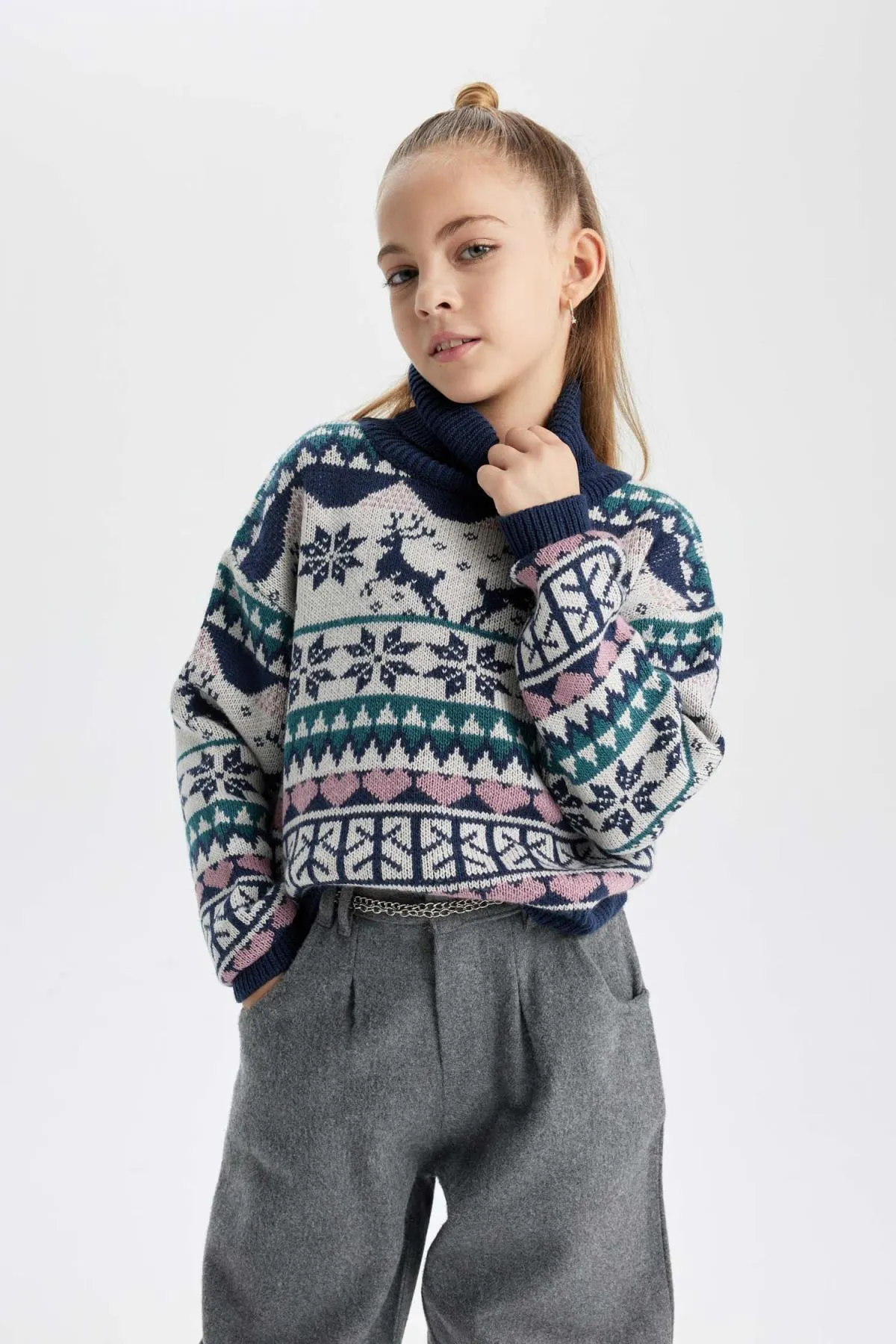 DeFacto  Rollkragenpullover für Mädchen mit Neujahrsmotiv