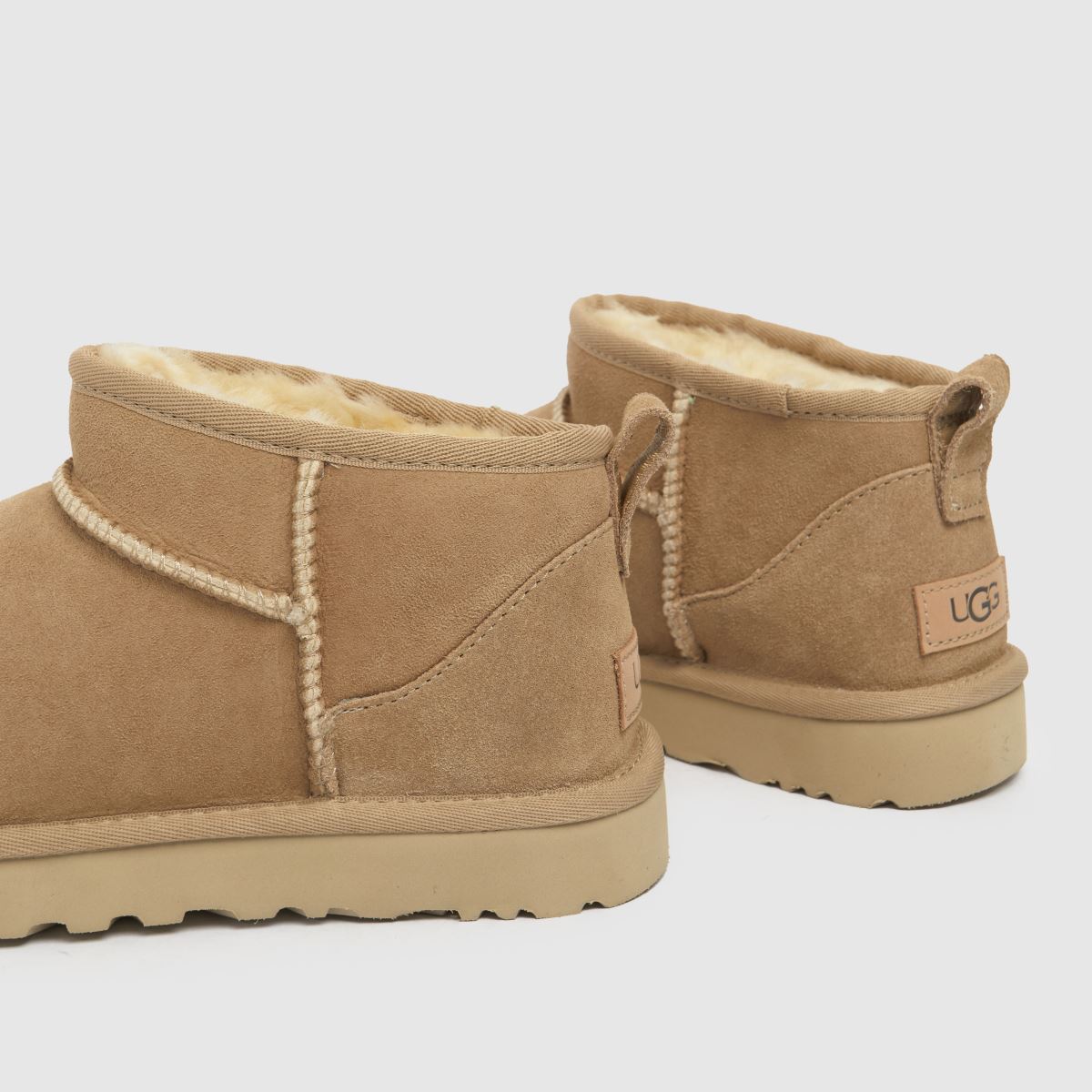 UGG Classic Ultra Mini Csizma Homokszínben
