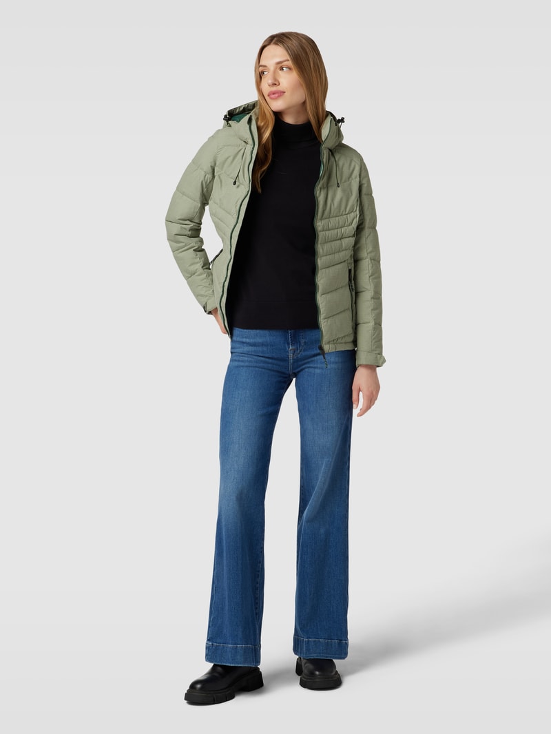 Steppjacke mit Kapuze in lindgrün