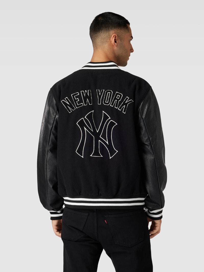 College-Jacke mit Two-Tone-Machart in schwarz