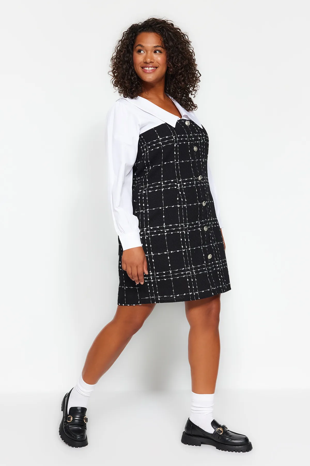 Trendyol Curve  Schwarzes Tweedkleid
