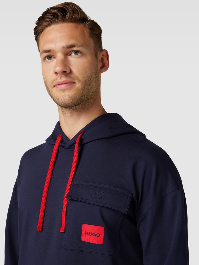 Hoodie mit Brusttasche Modell 'Reverse' in blau