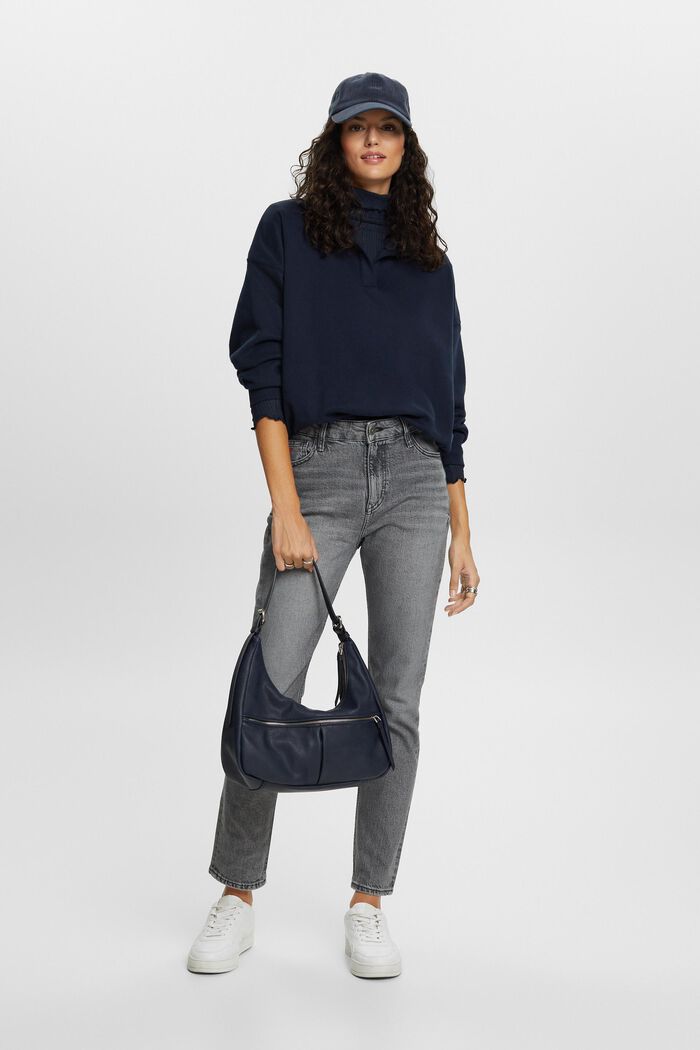 Schmal geschnittene Retro-Jeans mit hohem Bund
