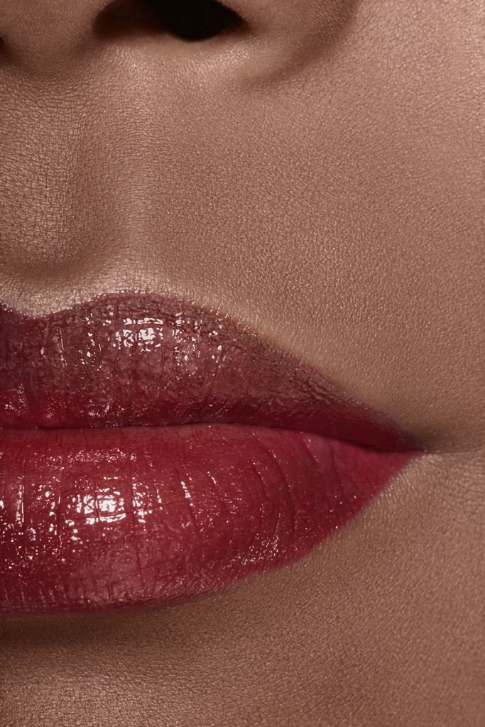 CHANEL ROUGE COCO BAUME DER GETÖNTE UND FEUCHTIGKEITSSPENDENDE BALSAM, DESSEN FARBINTENSITÄT SICH GANZ INDIVIDUELL ANPASSEN