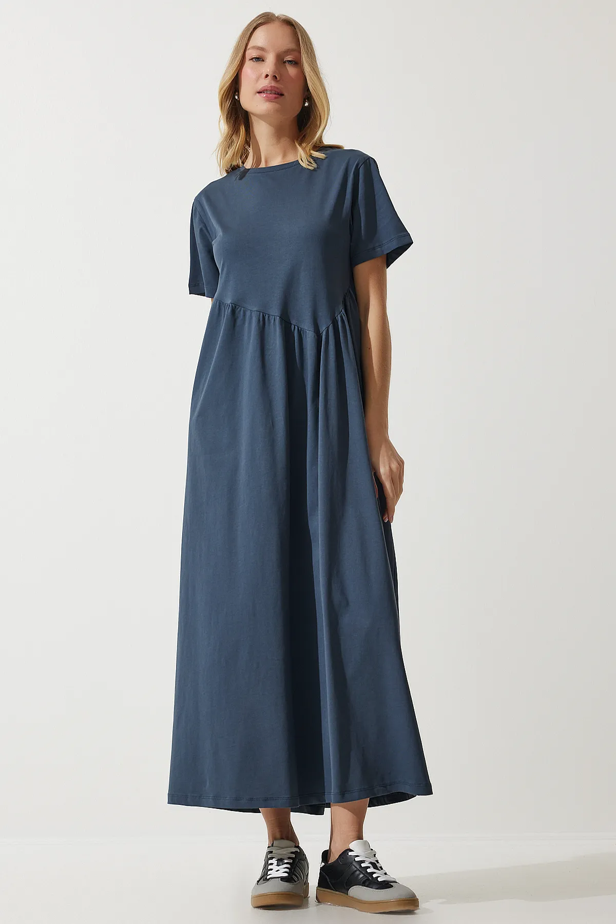 Happiness İstanbul  Geräuchertes, gerafftes, langes Strickkleid für Damen MC00272