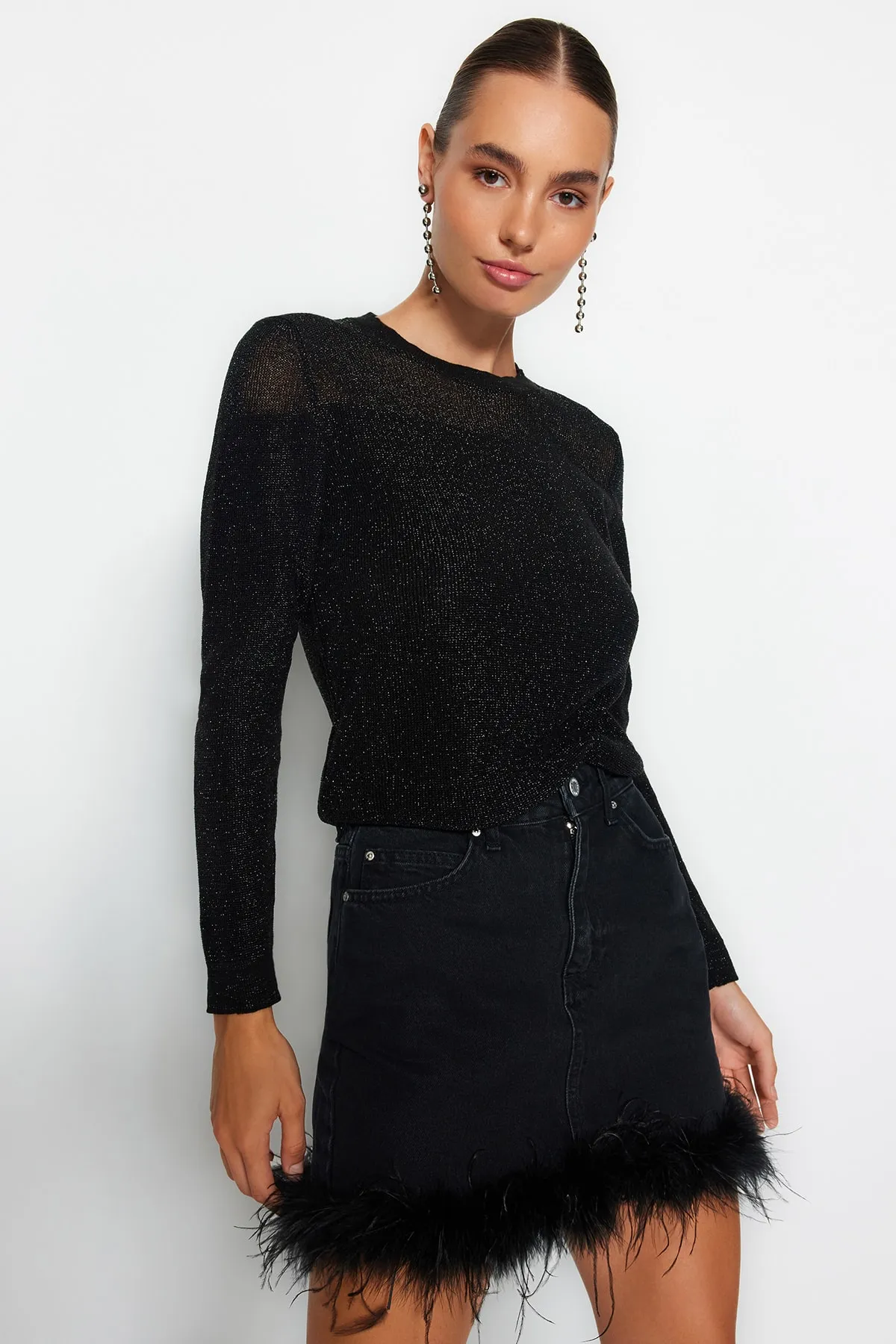 Trendyol Collection  Schwarzer transparenter Strickpullover mit Glitzer TWOAW24KZ01023