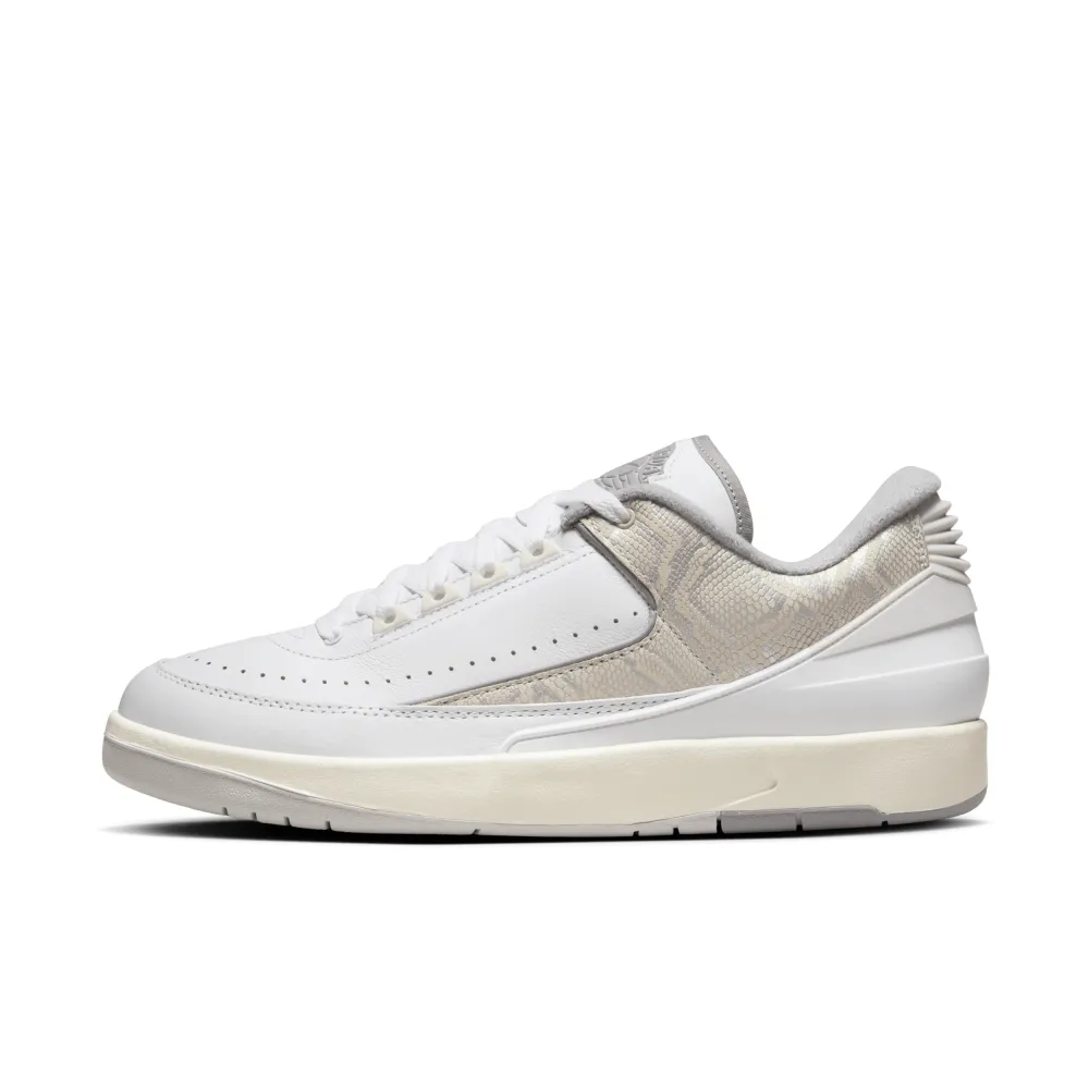 NIKE JORDAN 2 Retro Low DV9956 100 / weiss