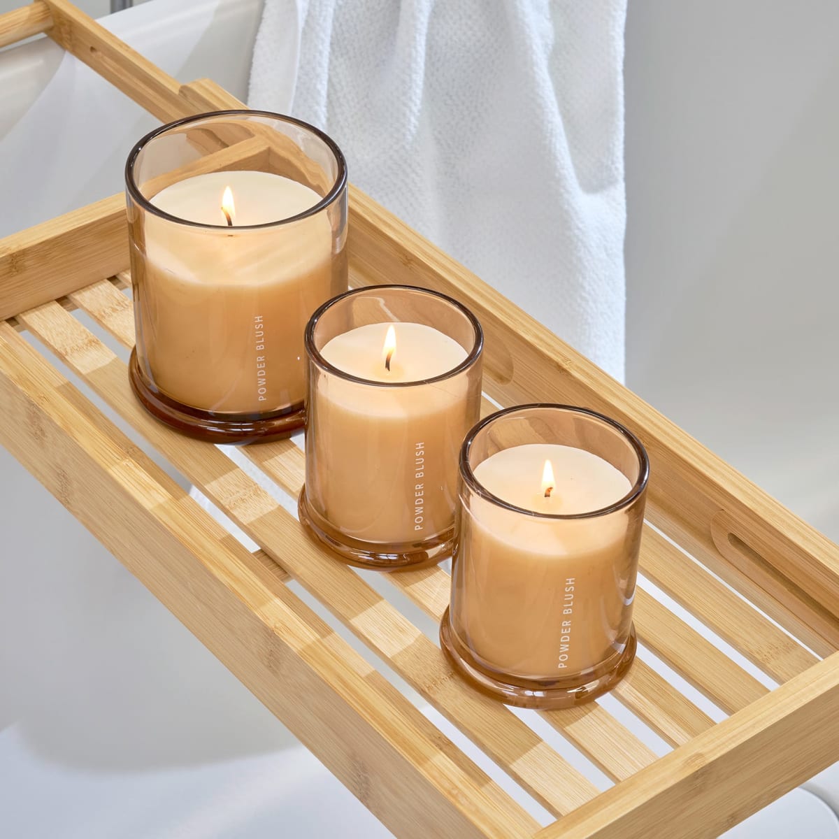 Duftkerze in Glas, altrosa/Duft: Powder Blush, klein, 1 St