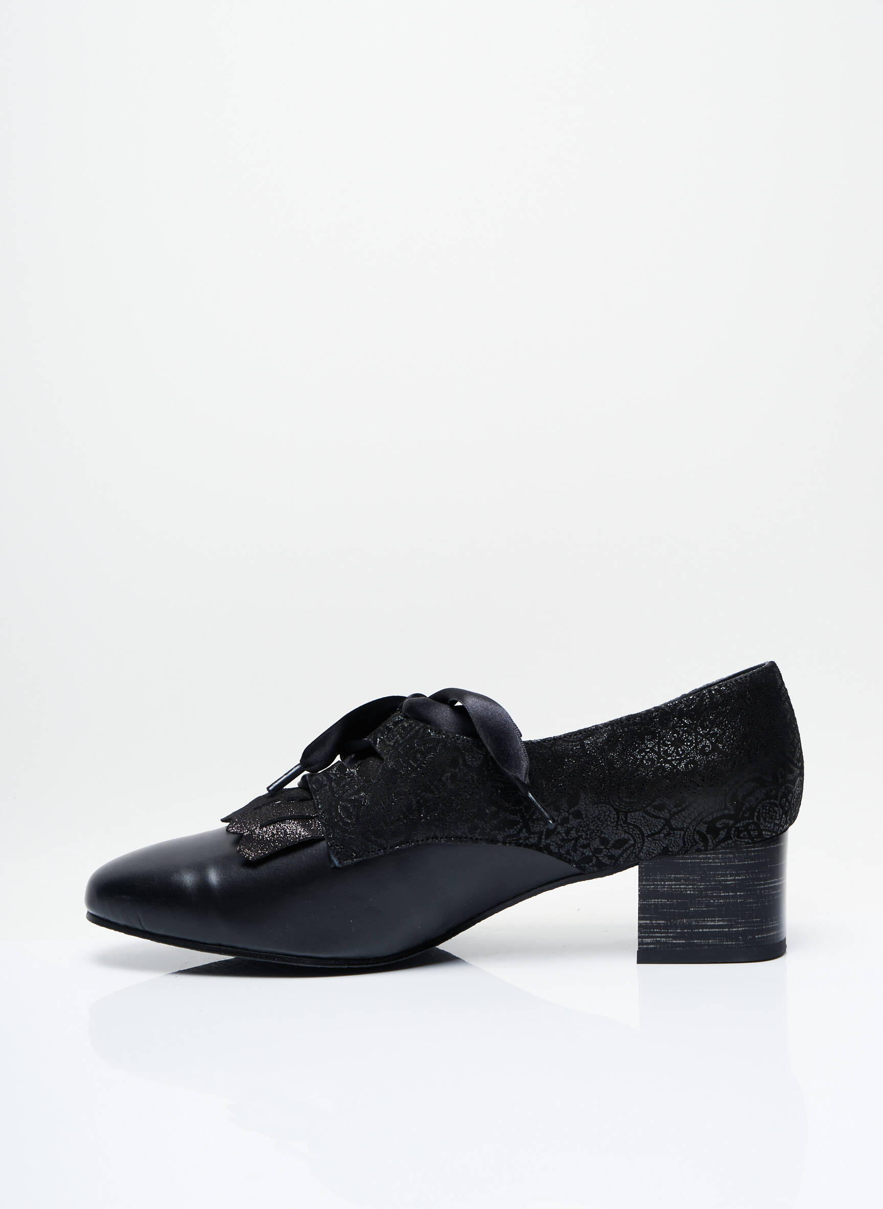 Inea Derby Femme couleur noir