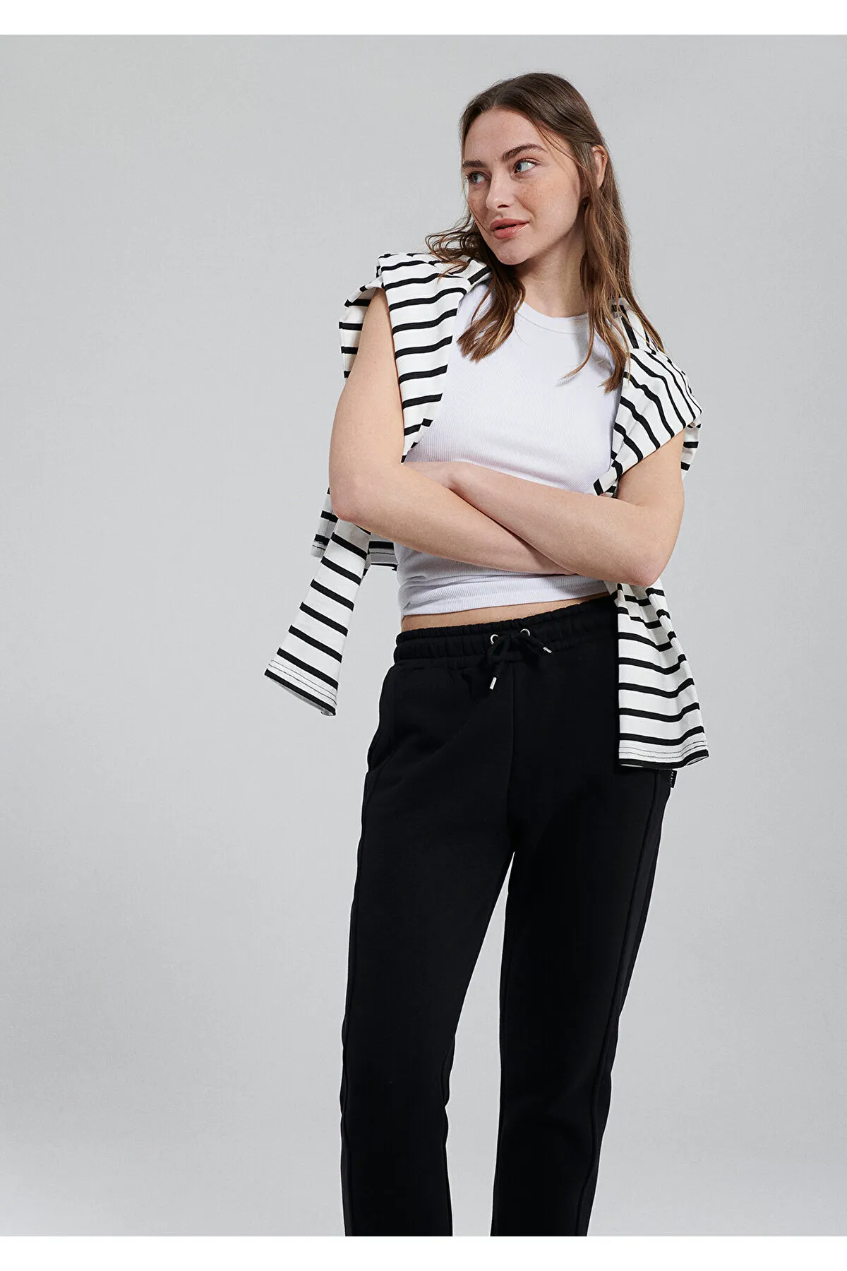 Mavi  Schwarze Jogginghose 1600430-900