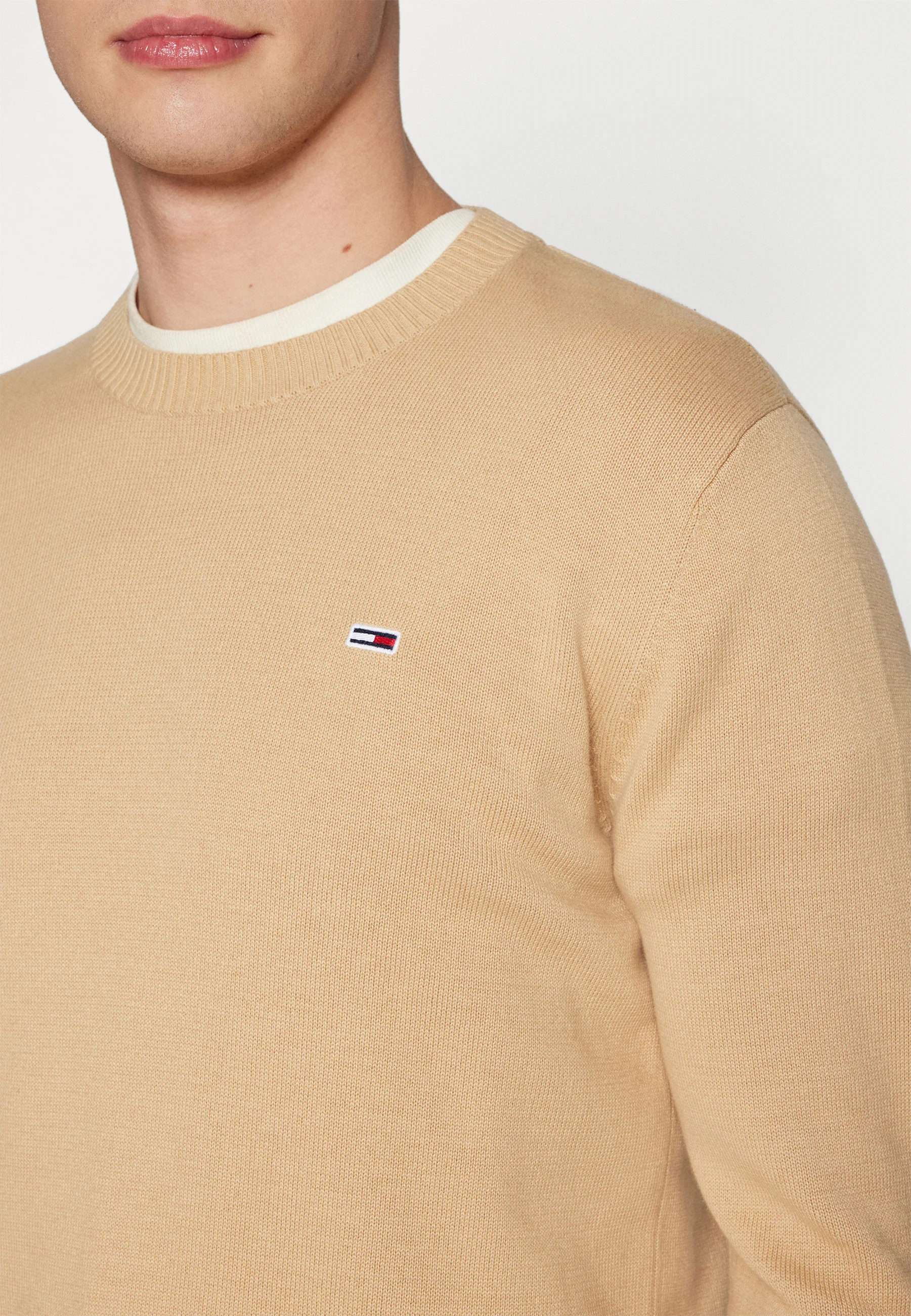 Suéter ligero esencial Tommy Jeans Slim - Suéter