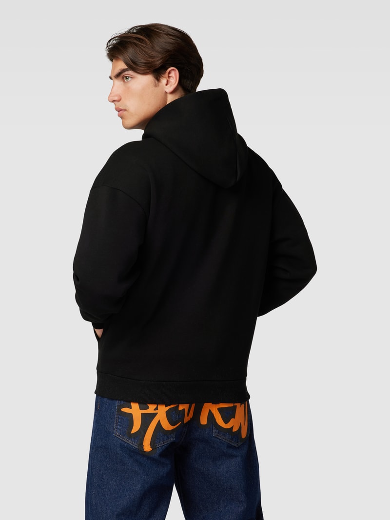 Hoodie aus Baumwoll-Mix mit Label-Detail in schwarz