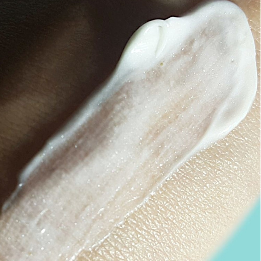 pure white cosmetics Crème de soie illuminatrice crème pour le visage
