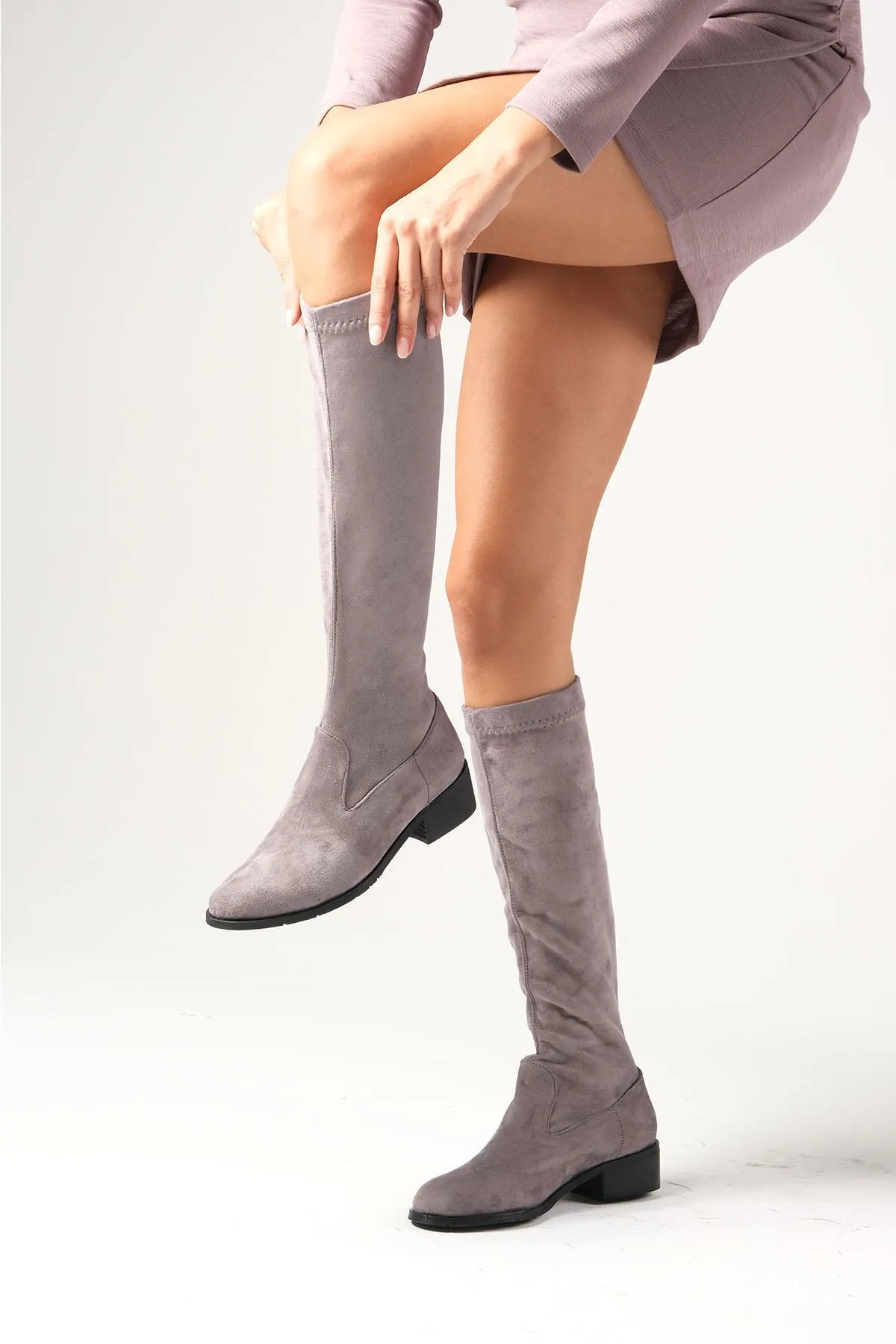 Mio Gusto  Brooklyn Graue Damen-Stretchstiefel aus Wildleder unterhalb des Knies