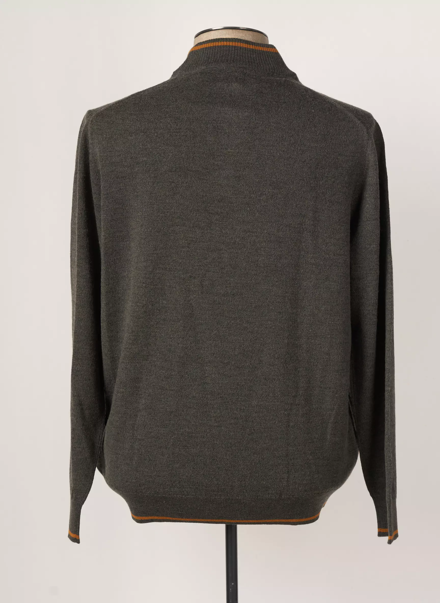 Brown Jury Pulls Homme couleur gris