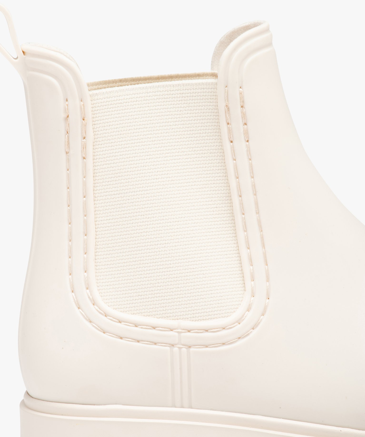 Boots femme unies style Chelsea à semelle plateforme crantée beige | GEMO