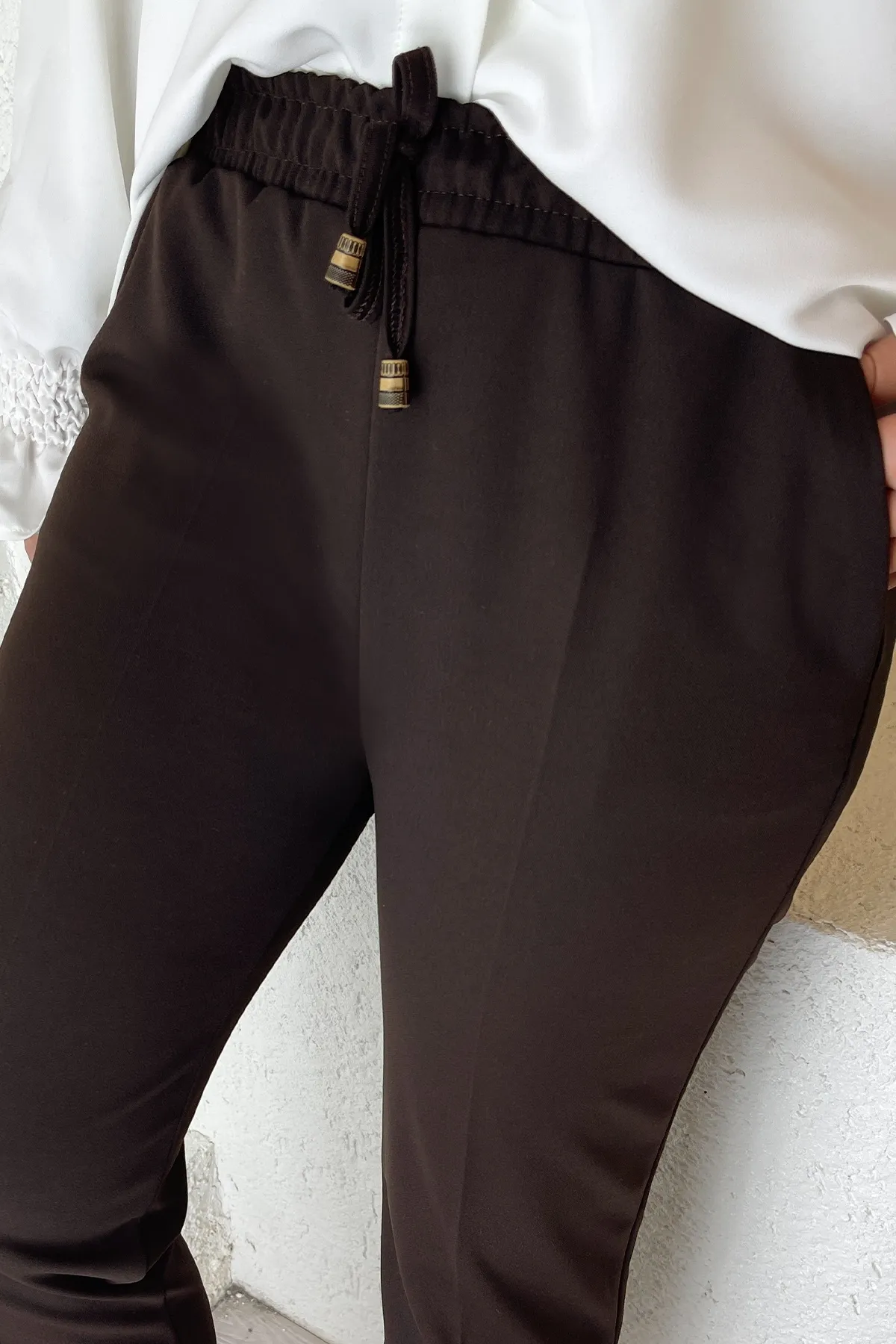 InStyle  Lycra-Hose aus doppeltem Stoff mit elastischem Bund – Bitterbraun