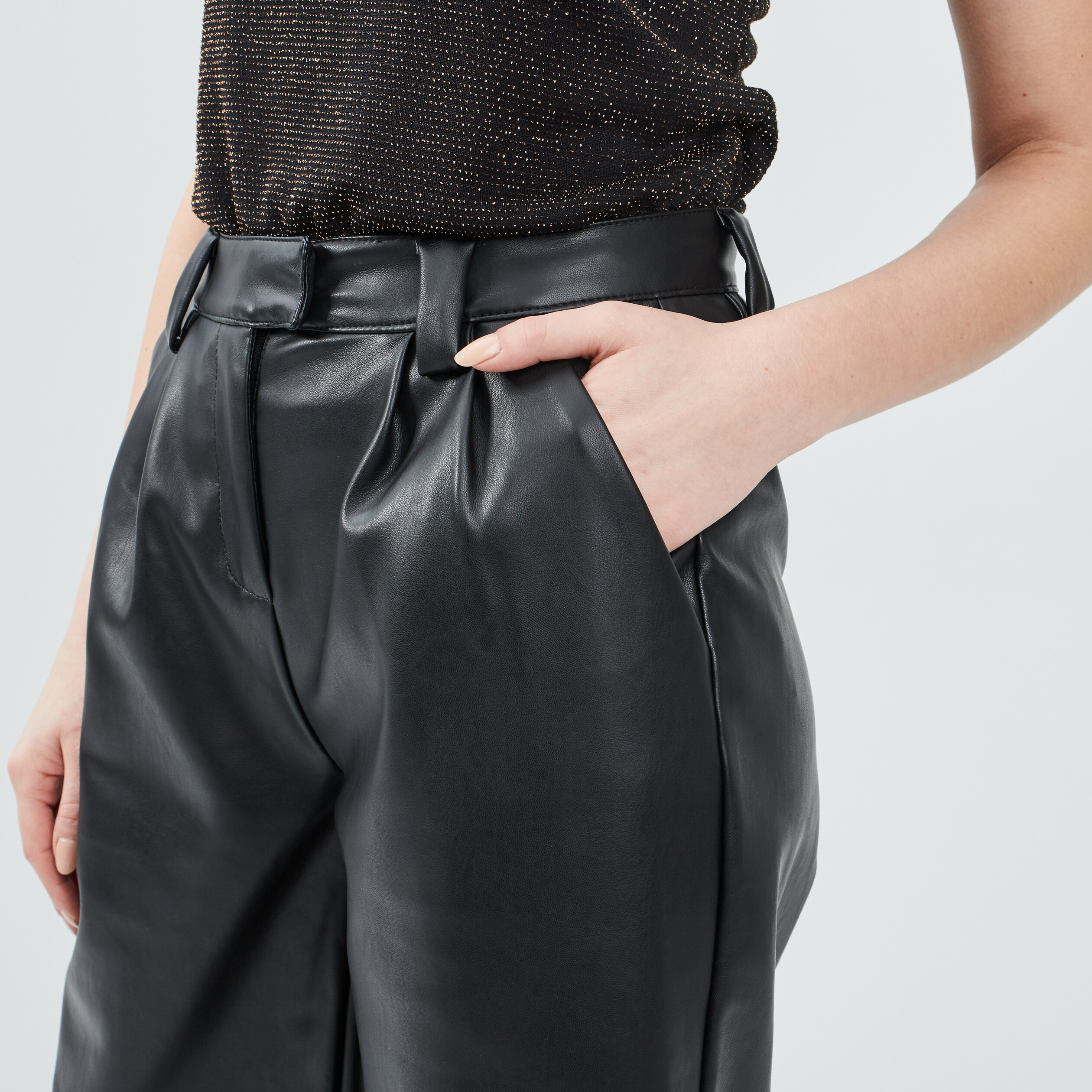 Jupe-Culotte large simili cuir noir femme | La Halle