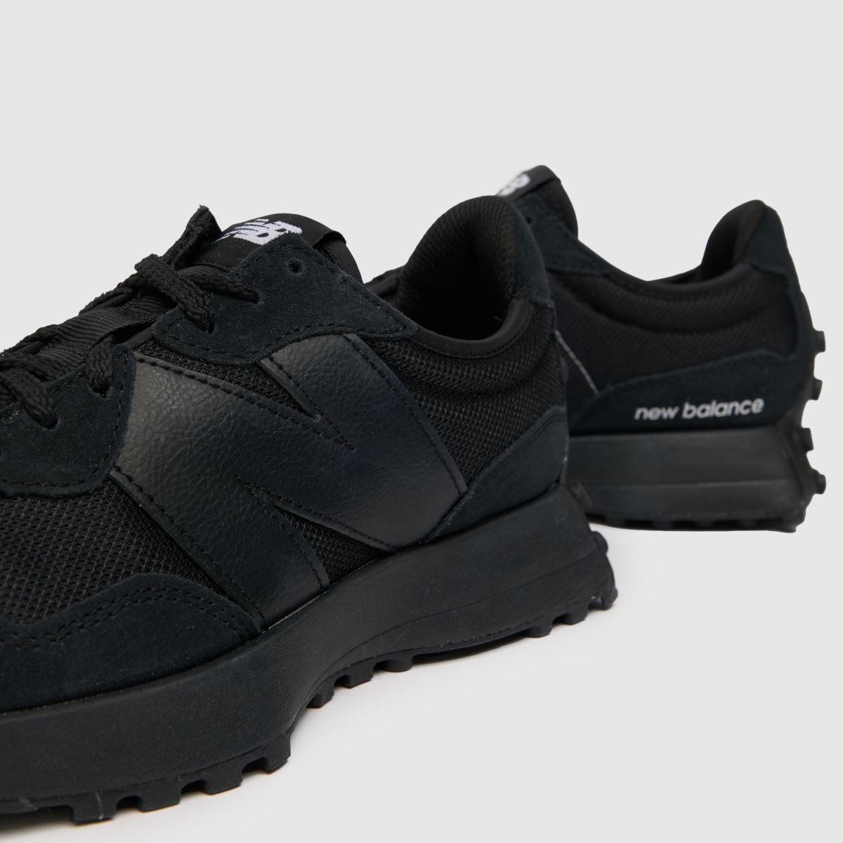 New Balance 327 fekete sportcipő