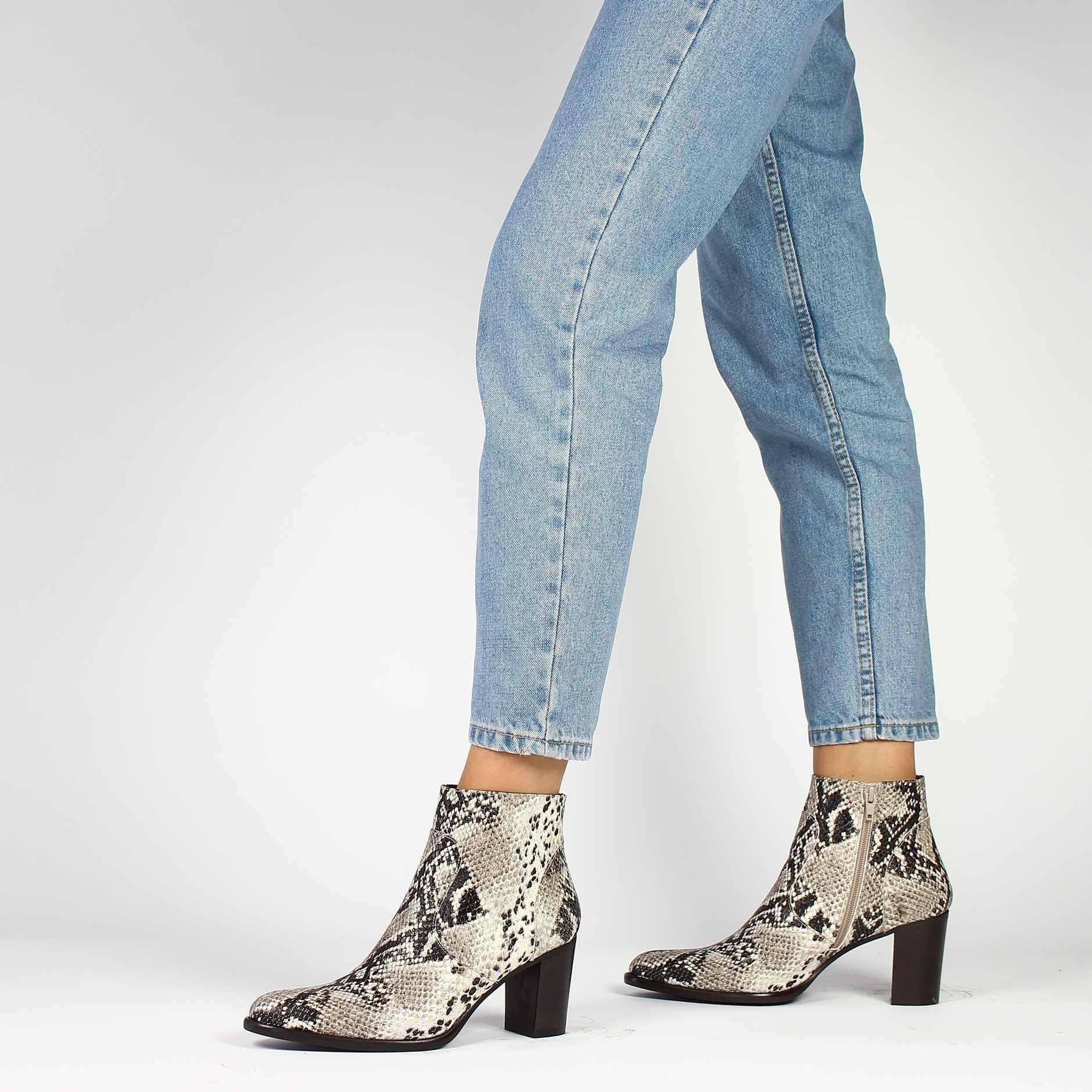 Janie Philip  PACA - Serpent Beige