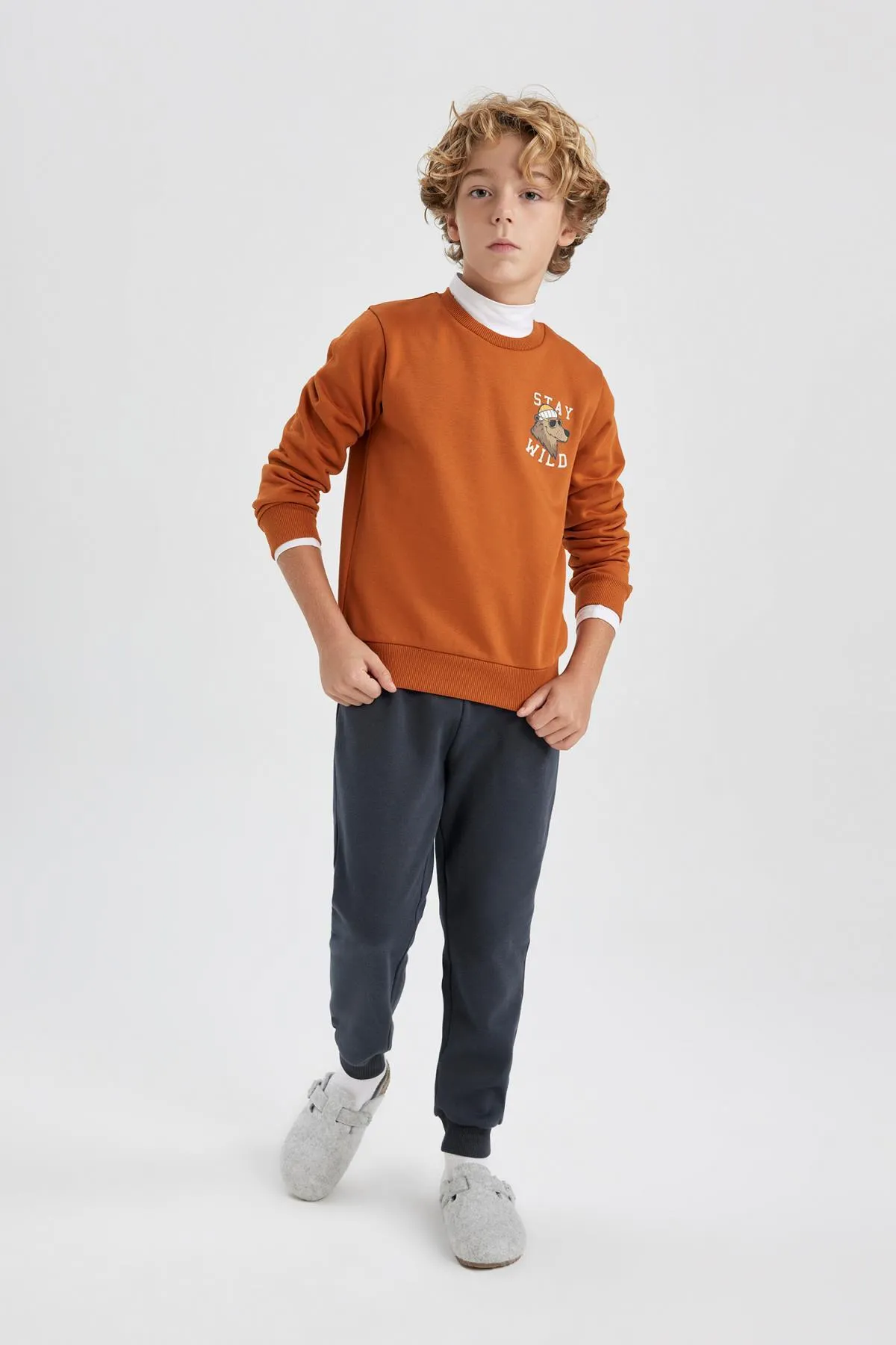 DeFacto  Jungen-Pyjama-Set mit Rückenbedruckung und langen Ärmeln