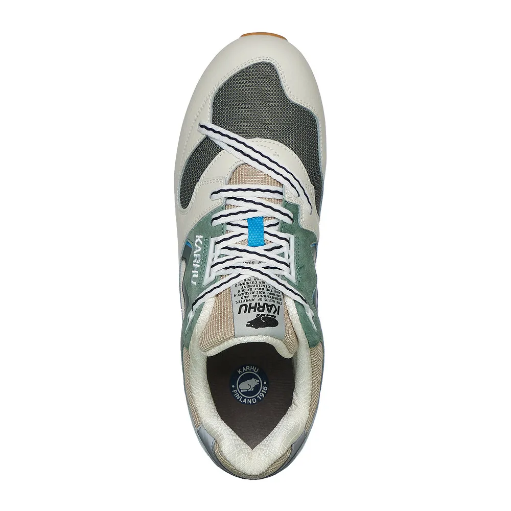 Karhu Synchron Classic F802685 / weiss