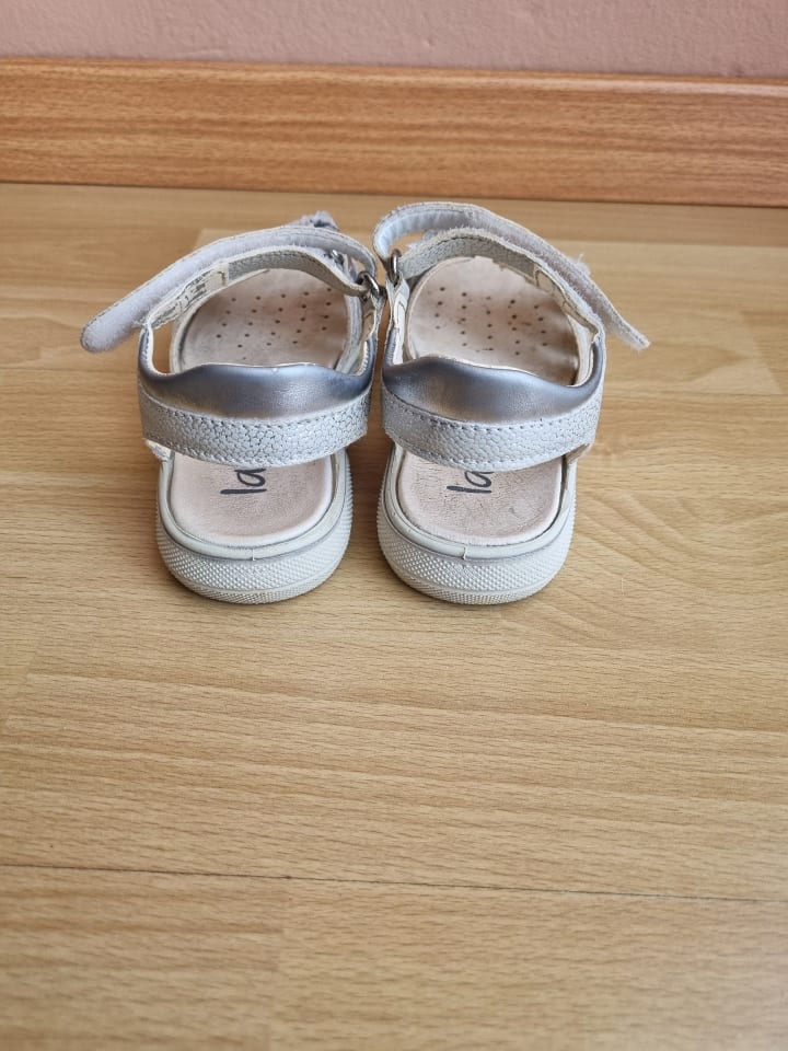 lamino Leder-Sandalen in Silber günstig kaufen 27