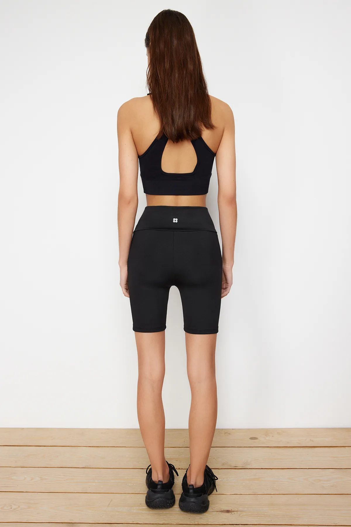 Trendyol Collection  Schwarze Restorer-Leggings aus Strick mit Reflektor-Aufdruck und Reißverschluss, für Sport-Biker/Radfahrer/kurze Radfahrer THMSS24TY00024