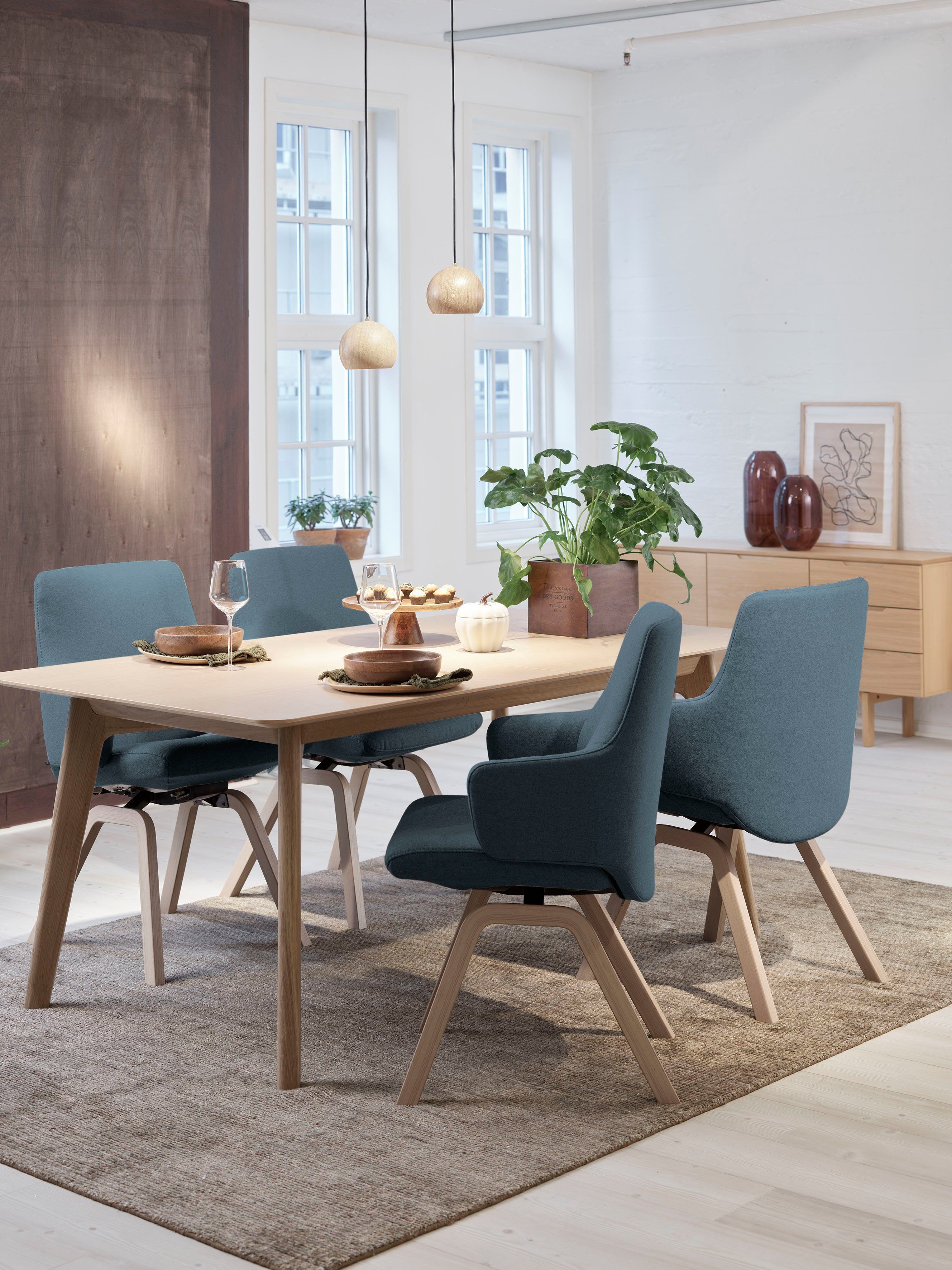 Stressless® Polsterstuhl Laurel, Low Back mit Armlehne, Größe L, mit schräggestellten Beinen in Eiche