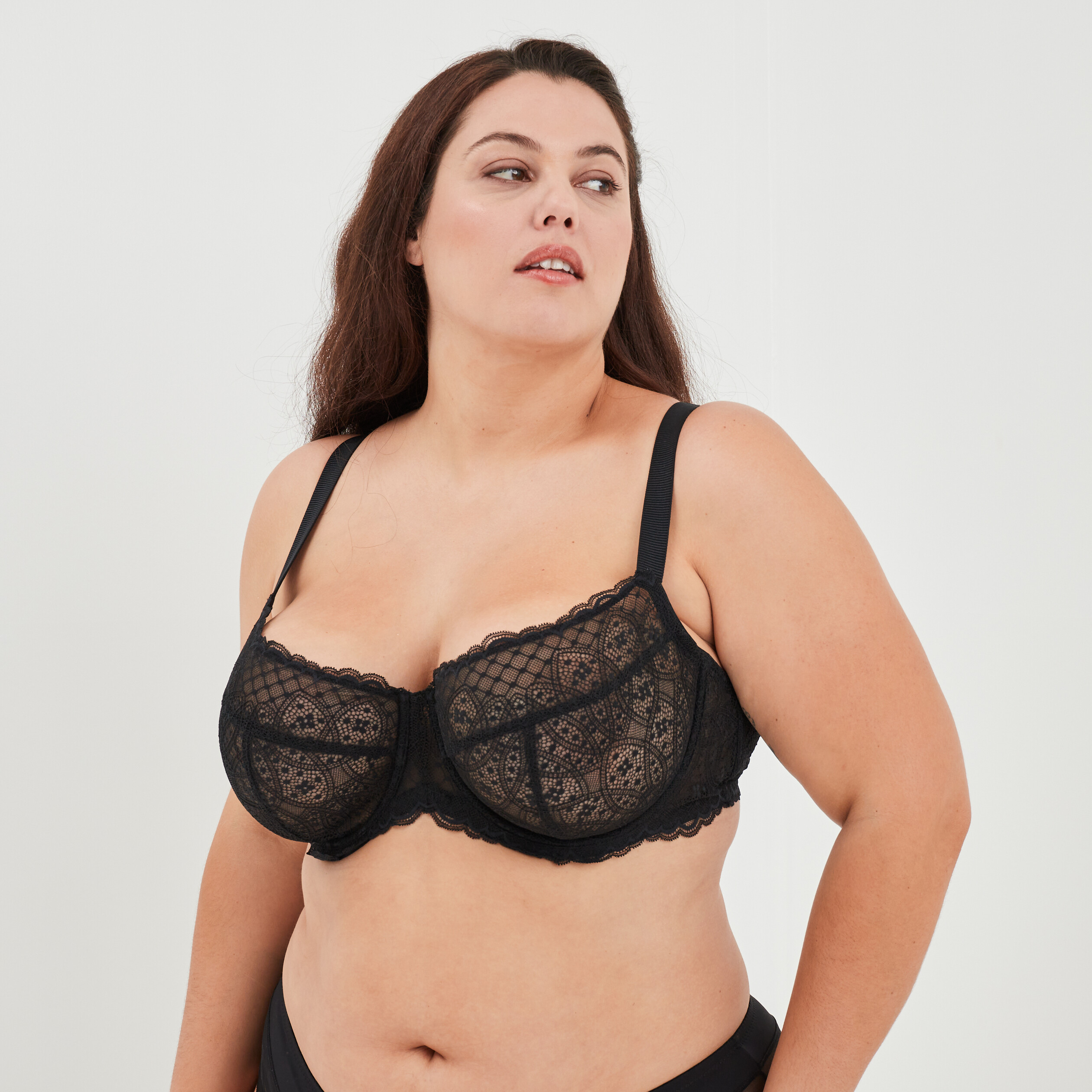Soutien-gorge emboîtant en dentelle noir femme grande taille | La Halle