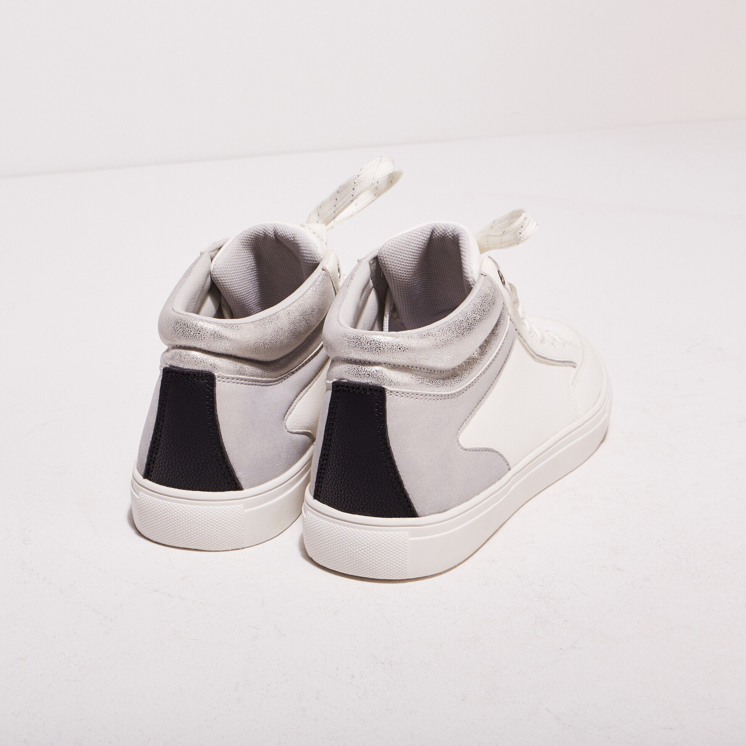 Baskets montantes plates gris clair femme | Cache Cache