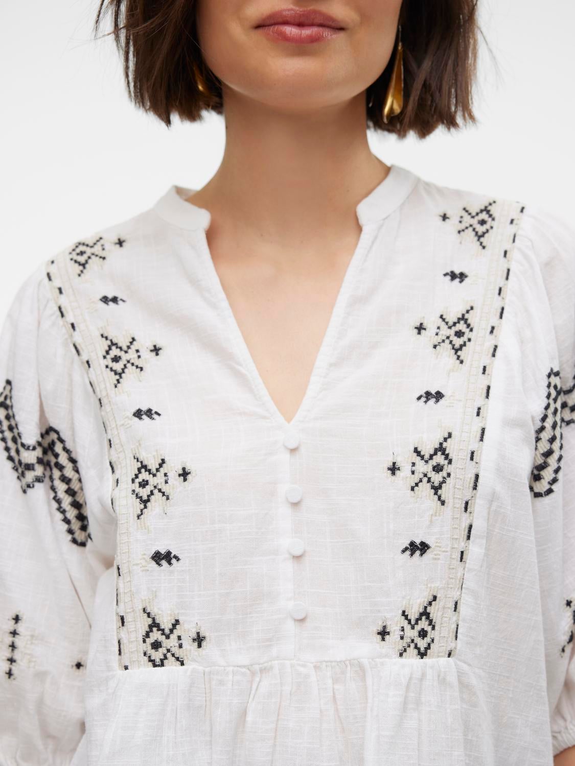 VMLIV Top