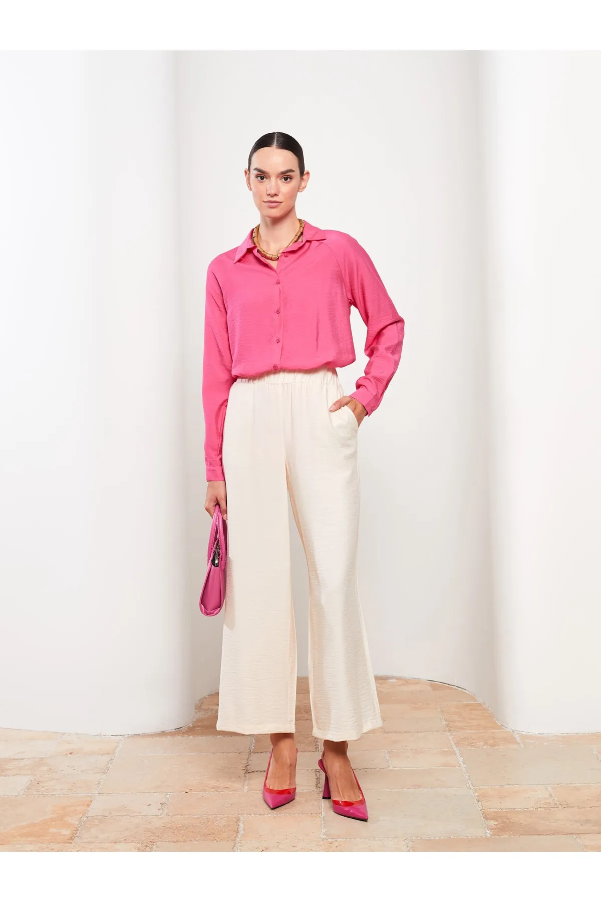 LC Waikiki  Gerade geschnittene Damenhose mit Standard-Passform