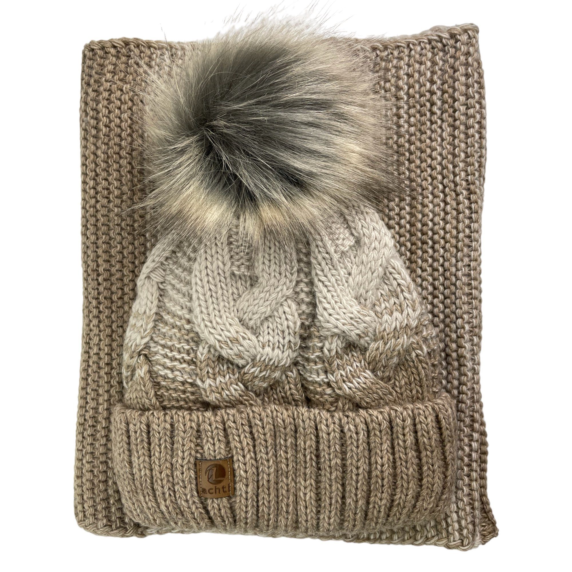 Taschen4life Bommelmütze Mütze & Schal Set achti 2469 (2er Set, Strickmütze & Loop) großer Bommel, Strick Beanie & Loopschal, Logo-Label