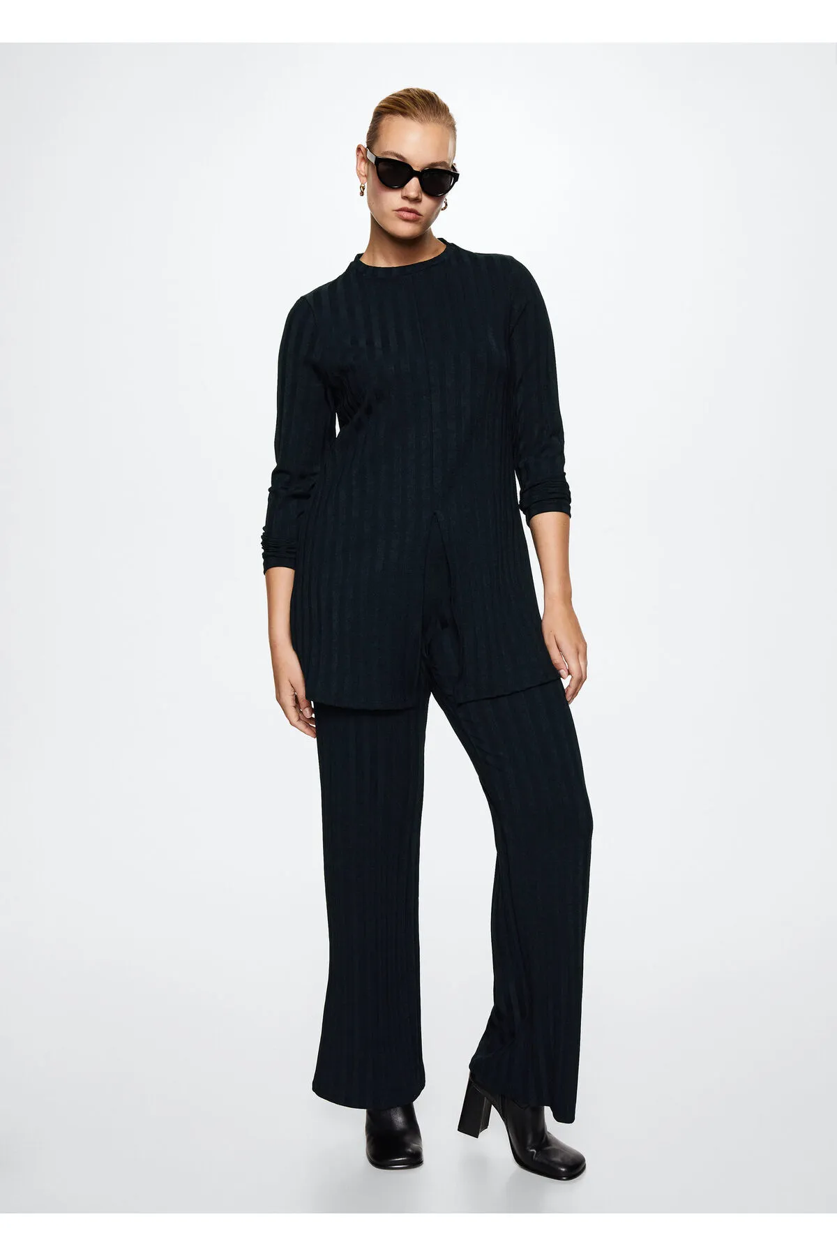 MANGO  Dunkelblaue Damenhose 37065968