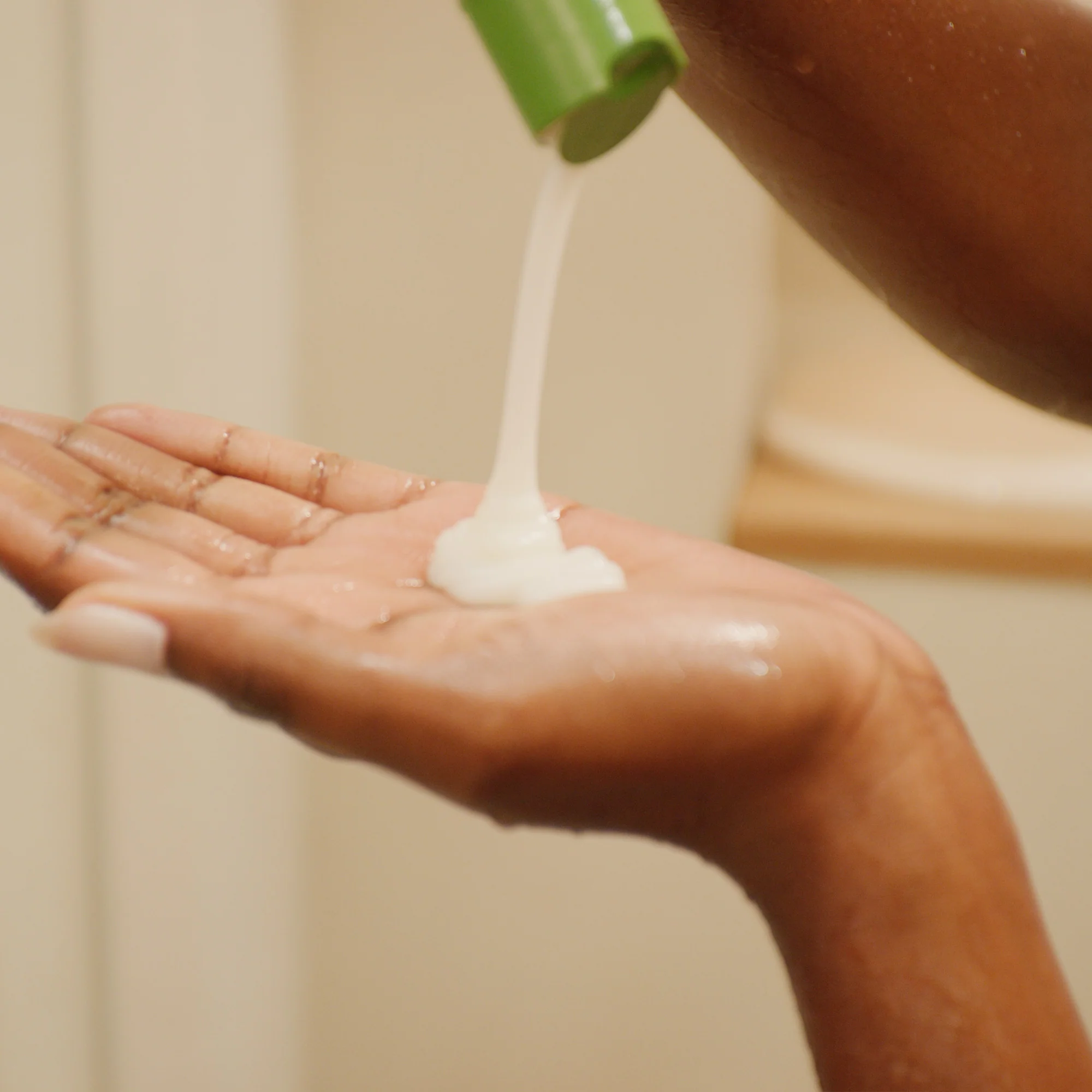 Be Curly Advanced Co-Wash - Shampoo für definierte Locken