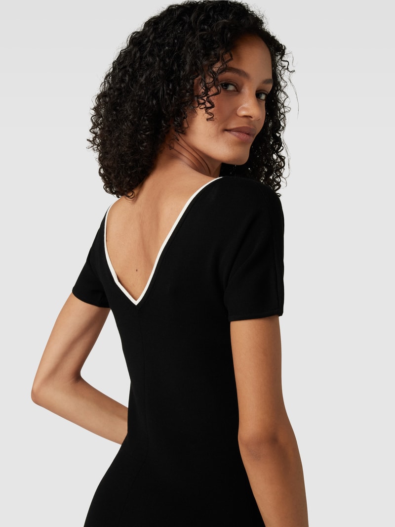 Knielanges Kleid mit U-Boot-Ausschnitt Modell 'LUGLIO' in black