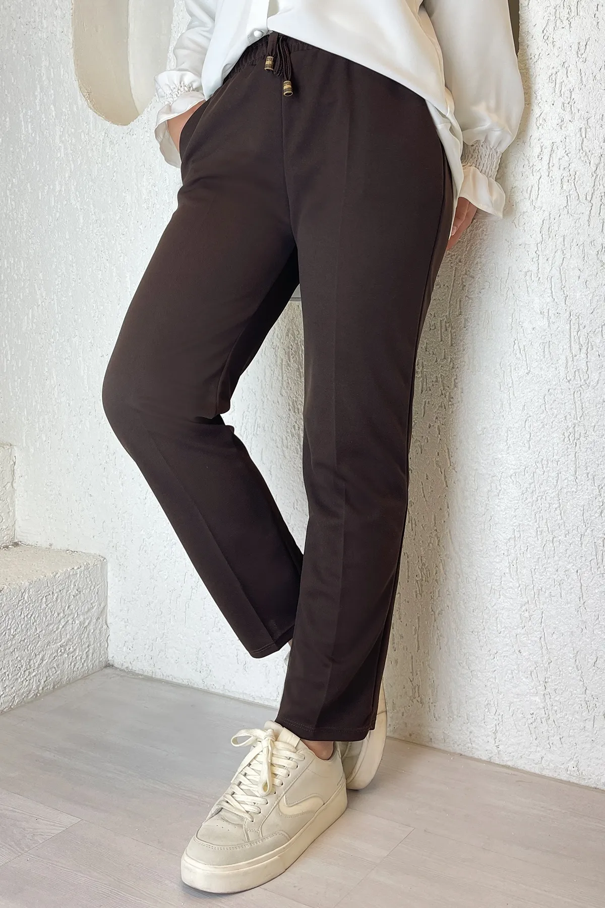 InStyle  Lycra-Hose aus doppeltem Stoff mit elastischem Bund – Bitterbraun