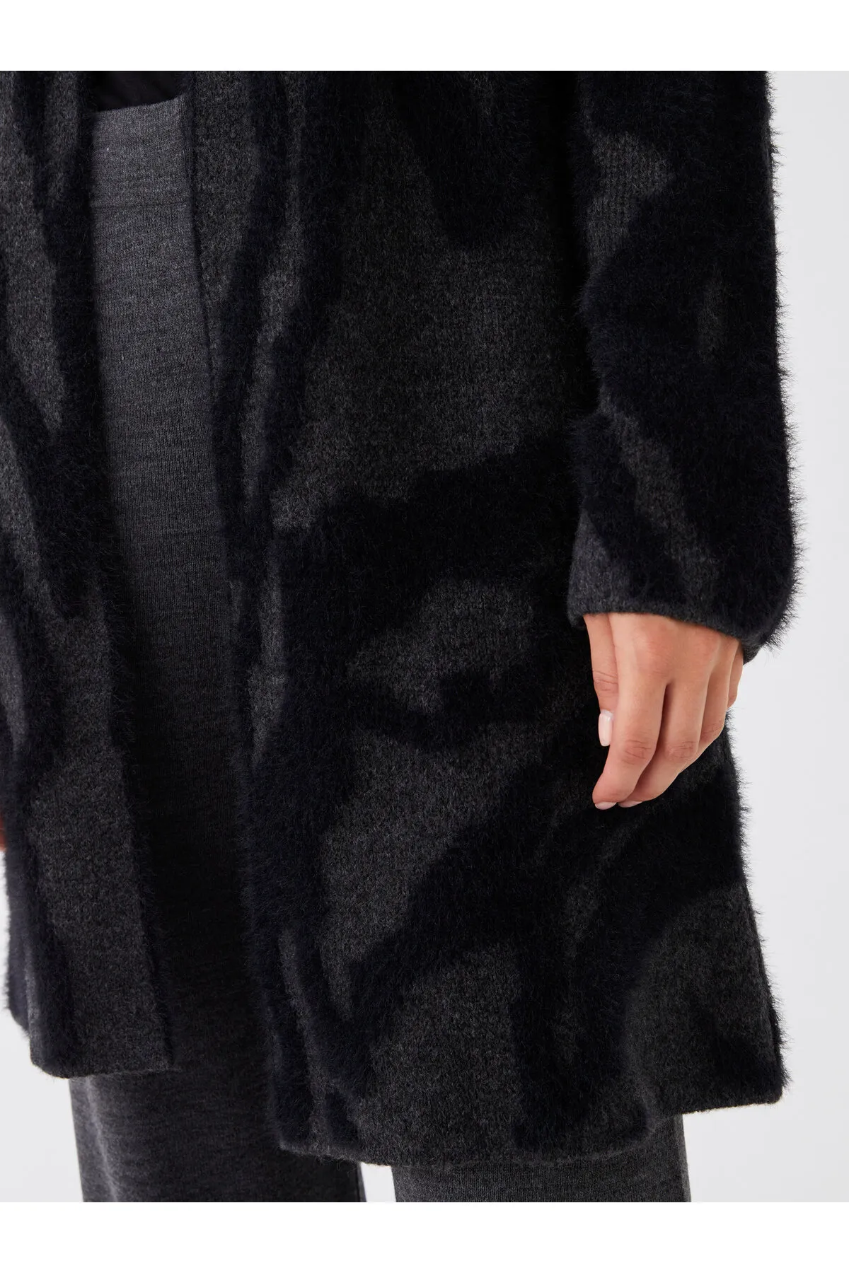 LC Waikiki  Gemusterter Langarm-Strick-Cardigan für Damen mit Schalkragen