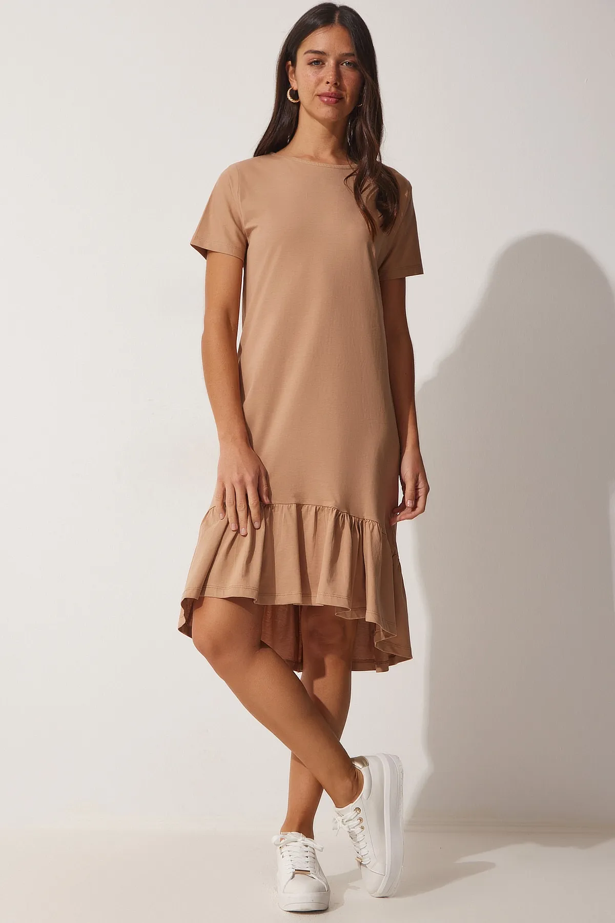 Happiness İstanbul  Sommer-Strickkleid aus Viskose mit Biskuit-Flounce für Damen AP00186