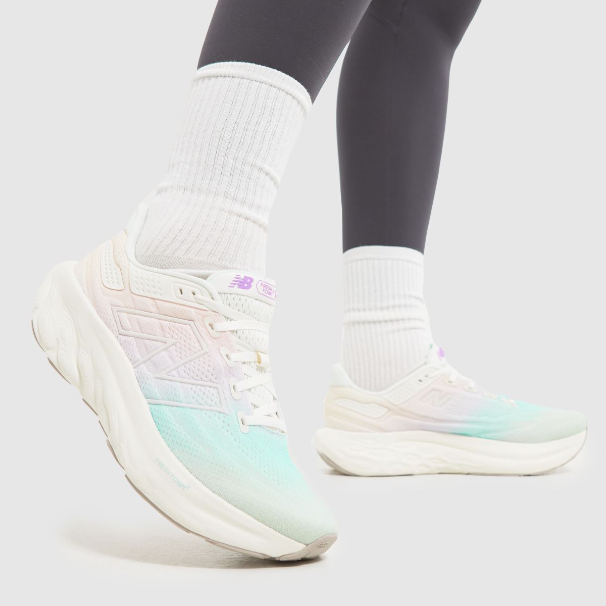 New Balance Fresh Foam X 1080 V13 cipő - Multi-Color