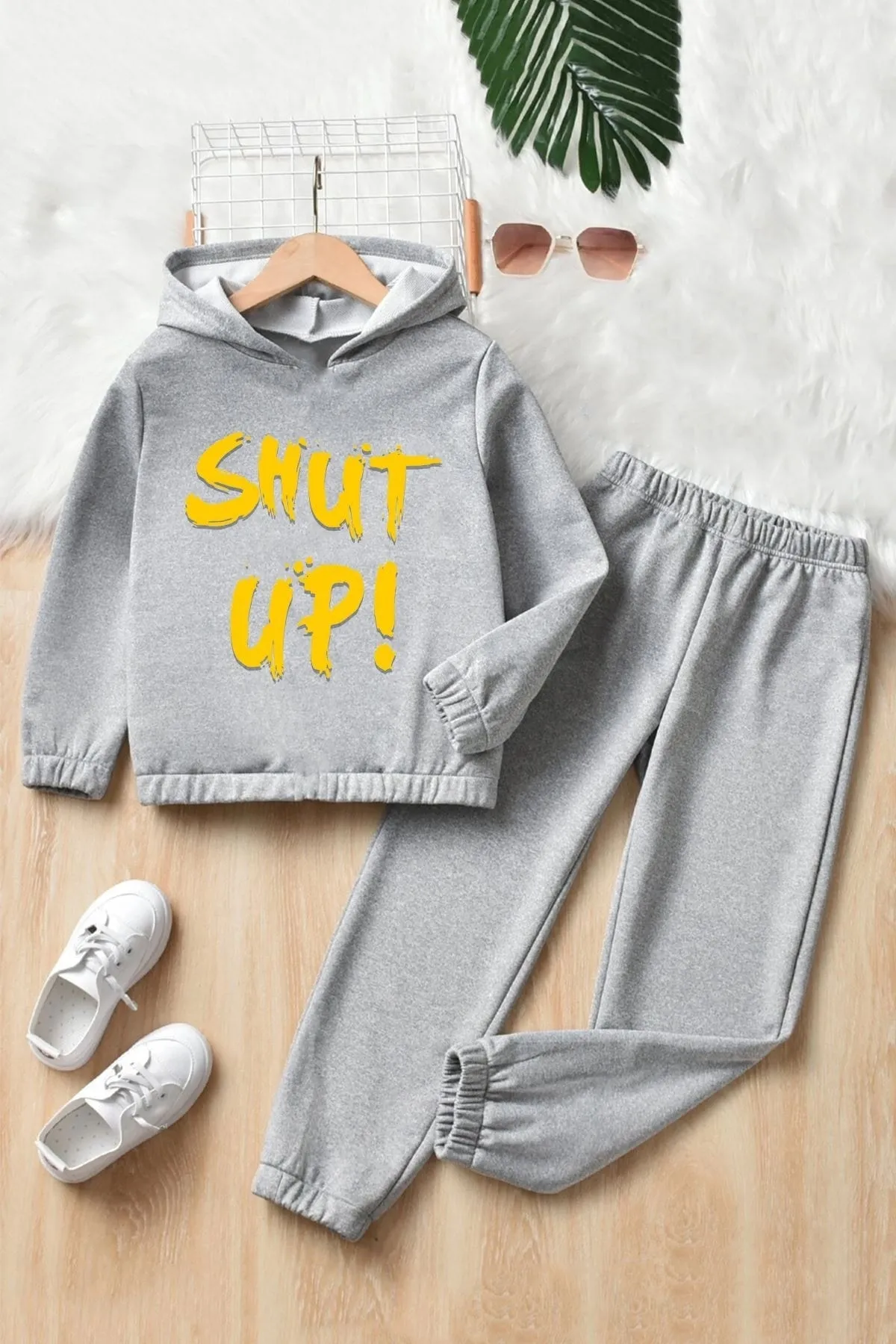 uyguntarz  Kinder-Trainingsanzug-Set „Shut Up“.