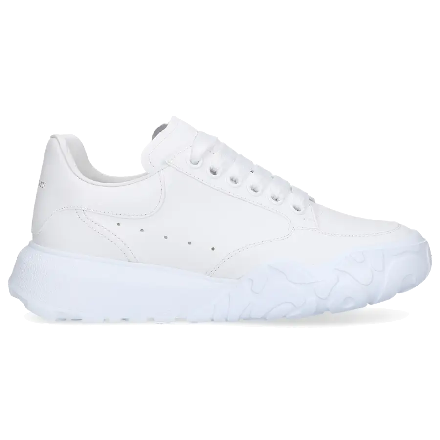 Alexander McQueen - Sneaker low COURT Kalbsleder - weiß