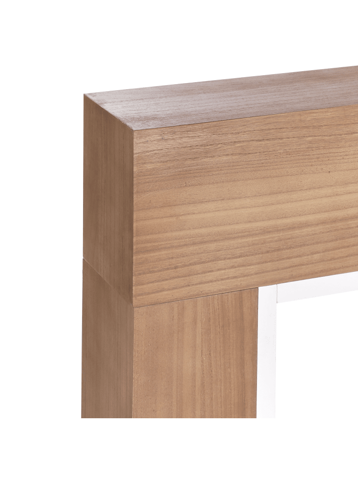 Beliani Kaminumrandung BOYANUP in Heller Holzfarbton - (W) 110 x (H) 102 x (L) 19 cm günstig kaufen onesize