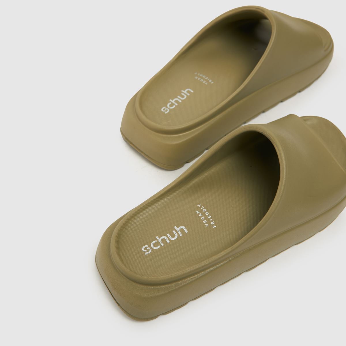 Schuh Tatia talpbetétes csúszkaszandál világoszöld színben